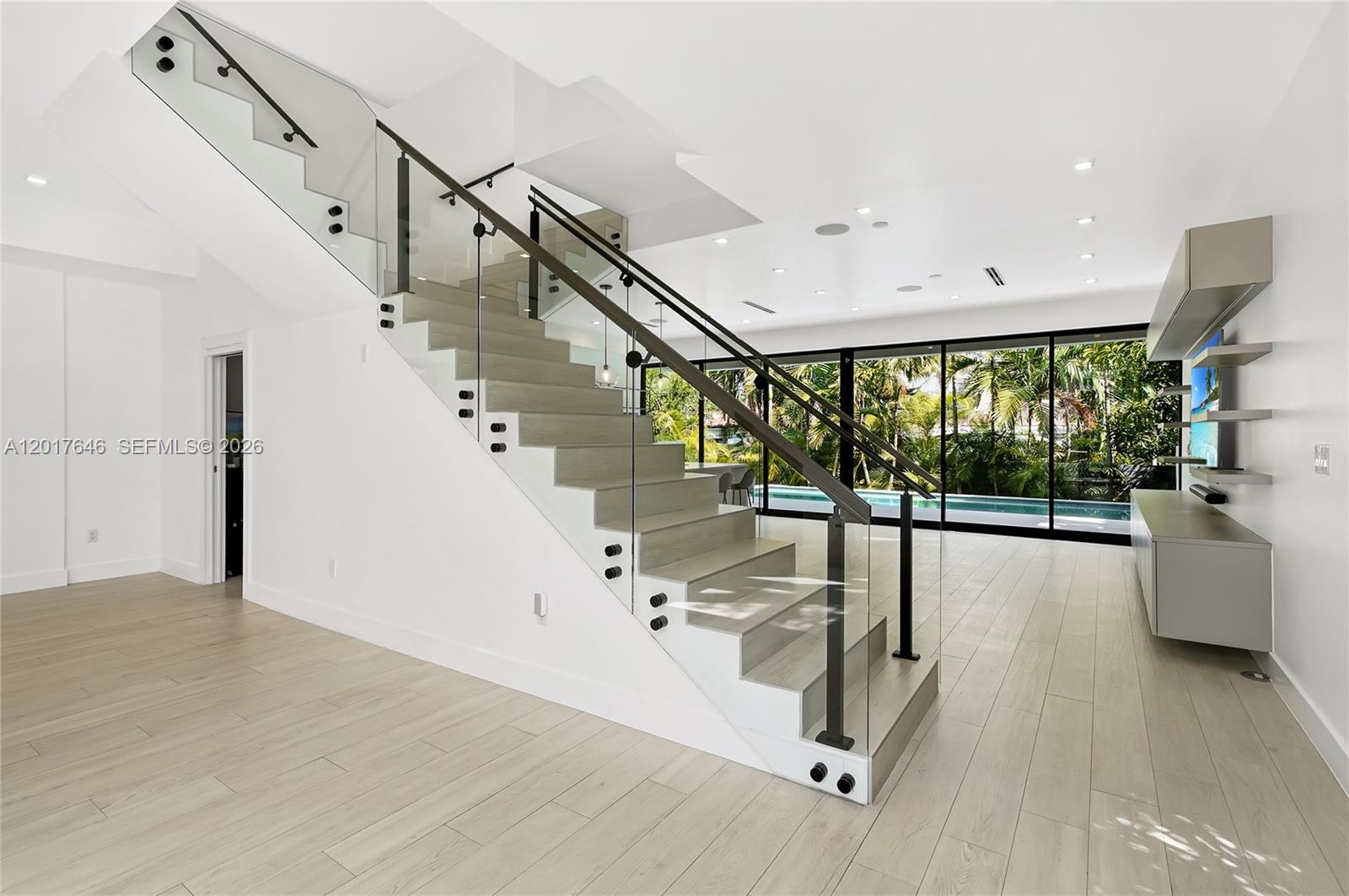 1311 Bay Dr Miami Beach, FL 33141