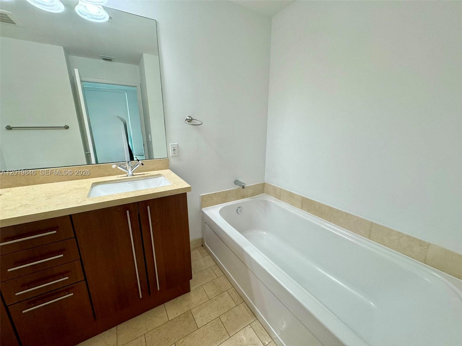 image Axis on Brickell South6