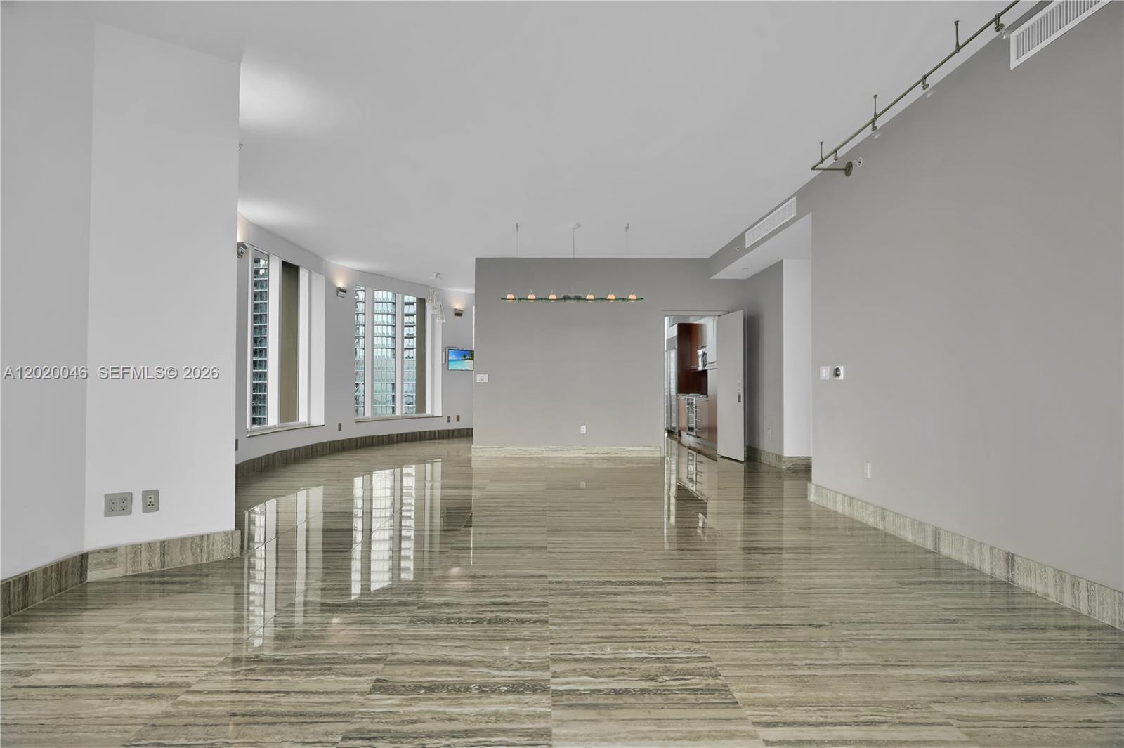 901 Brickell Key Blvd #3204 Miami, FL 33131