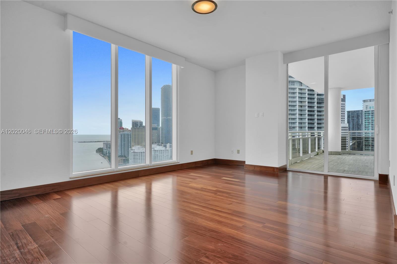 901 Brickell Key Blvd #3204 Miami, FL 33131