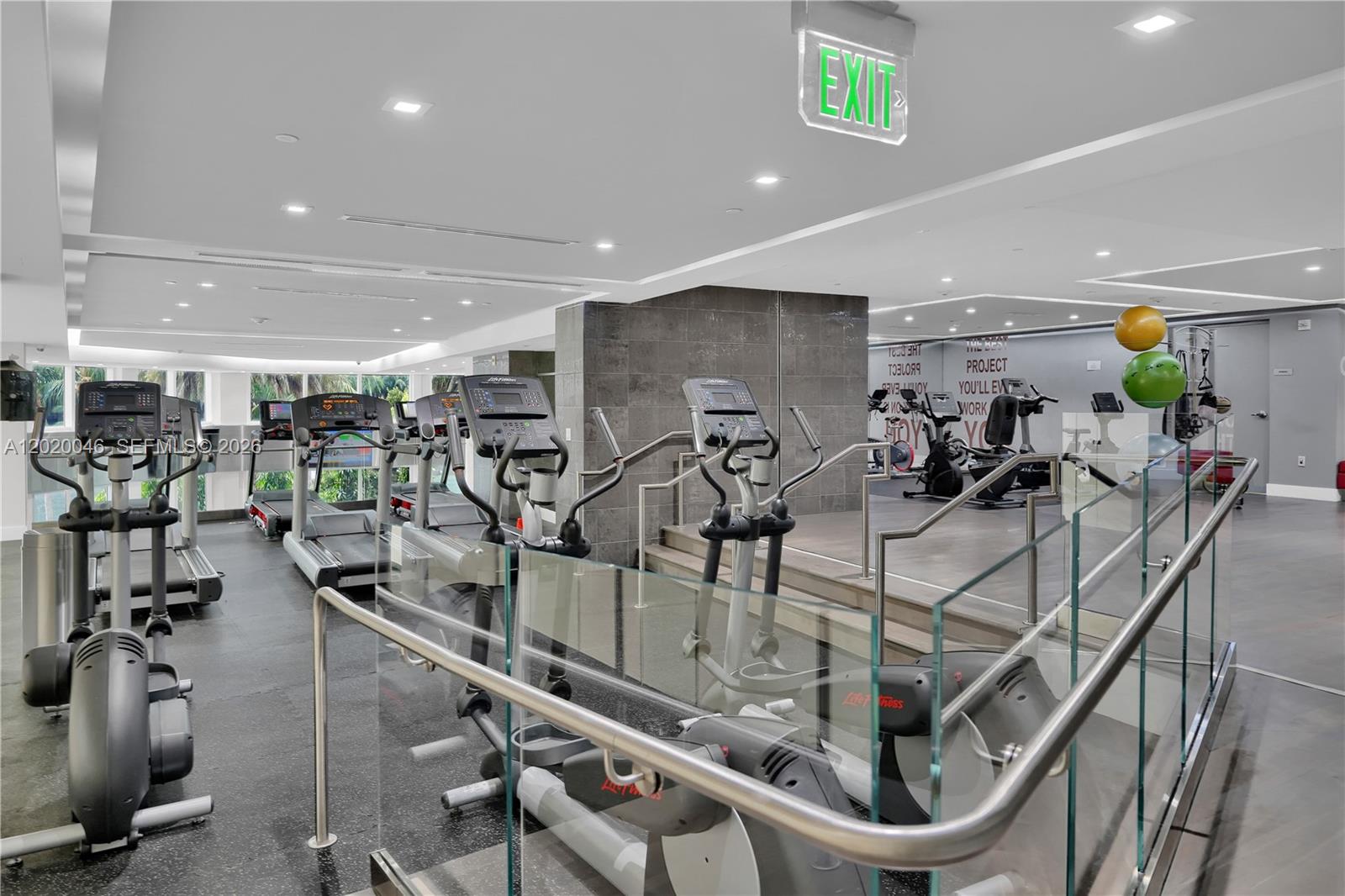 901 Brickell Key Blvd #3204 Miami, FL 33131