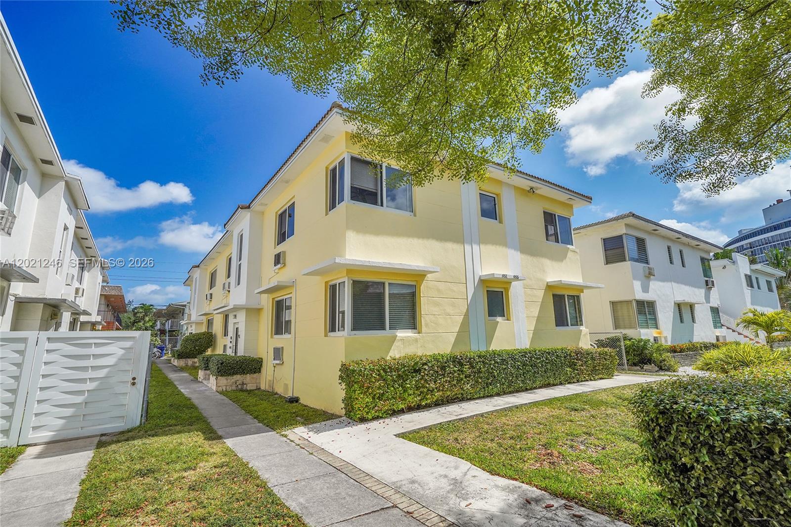 955 Bay Dr #2
