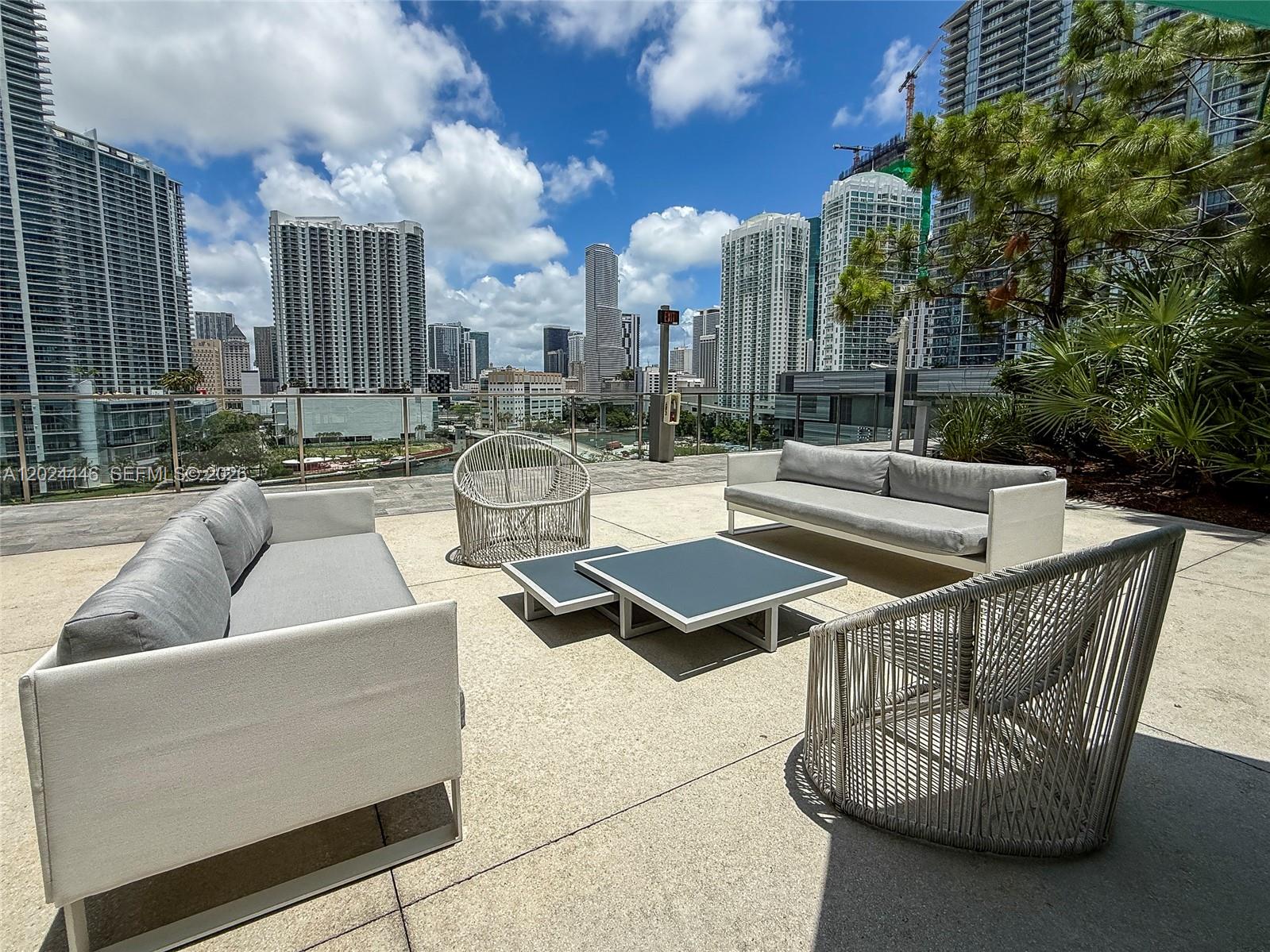 image Rise Brickell City Centre37