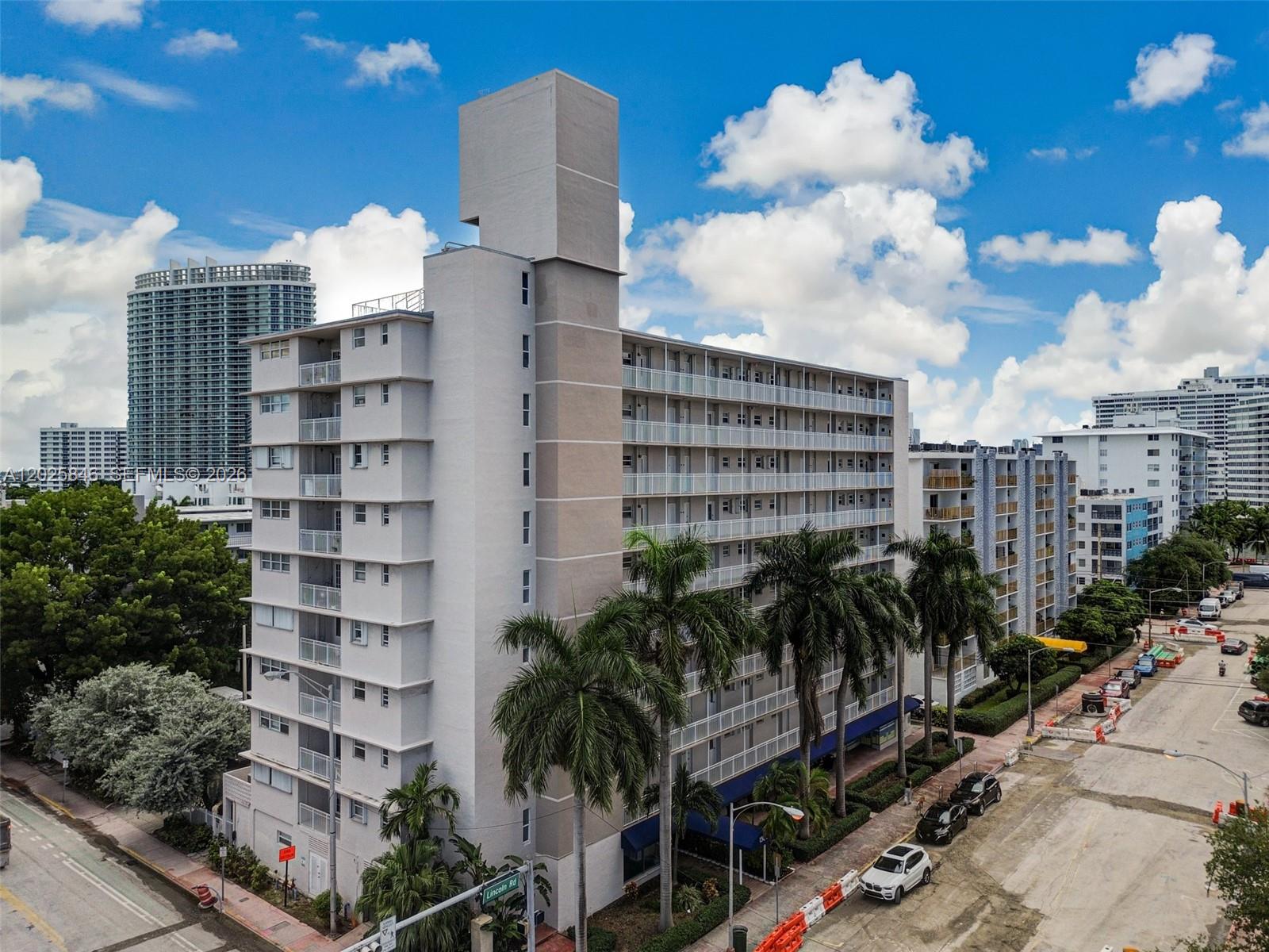 1300 Lincoln Rd #B402