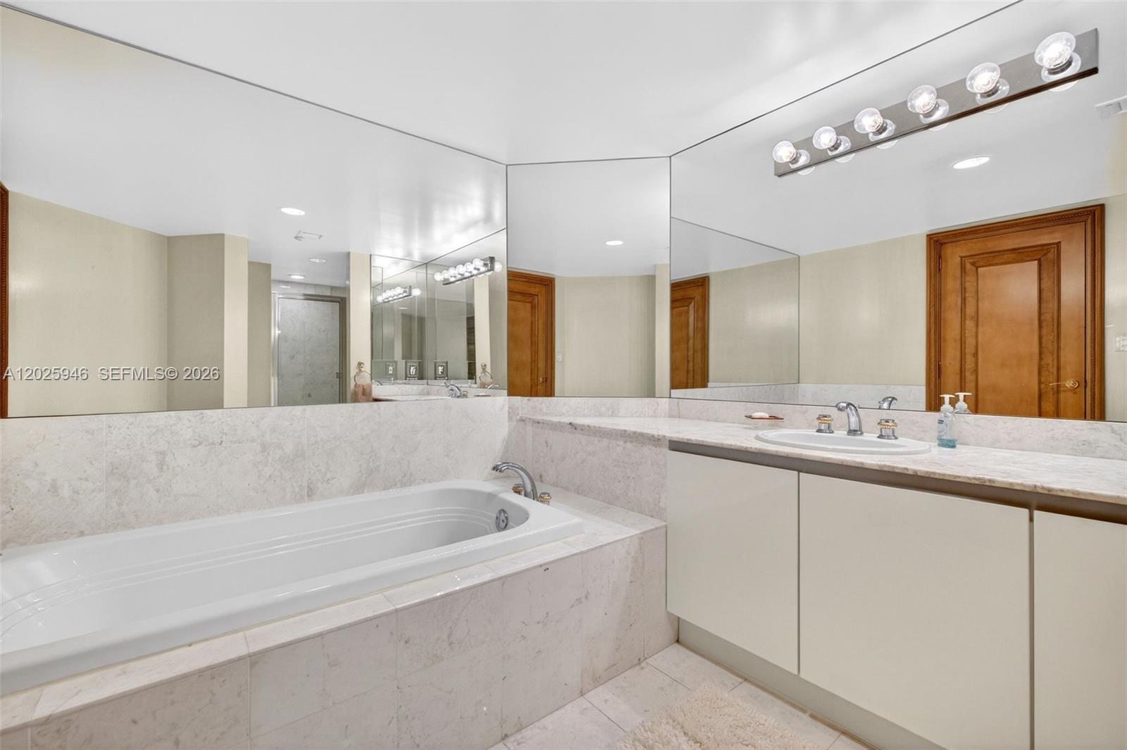2600 Island Blvd #1202 Aventura, FL 33160