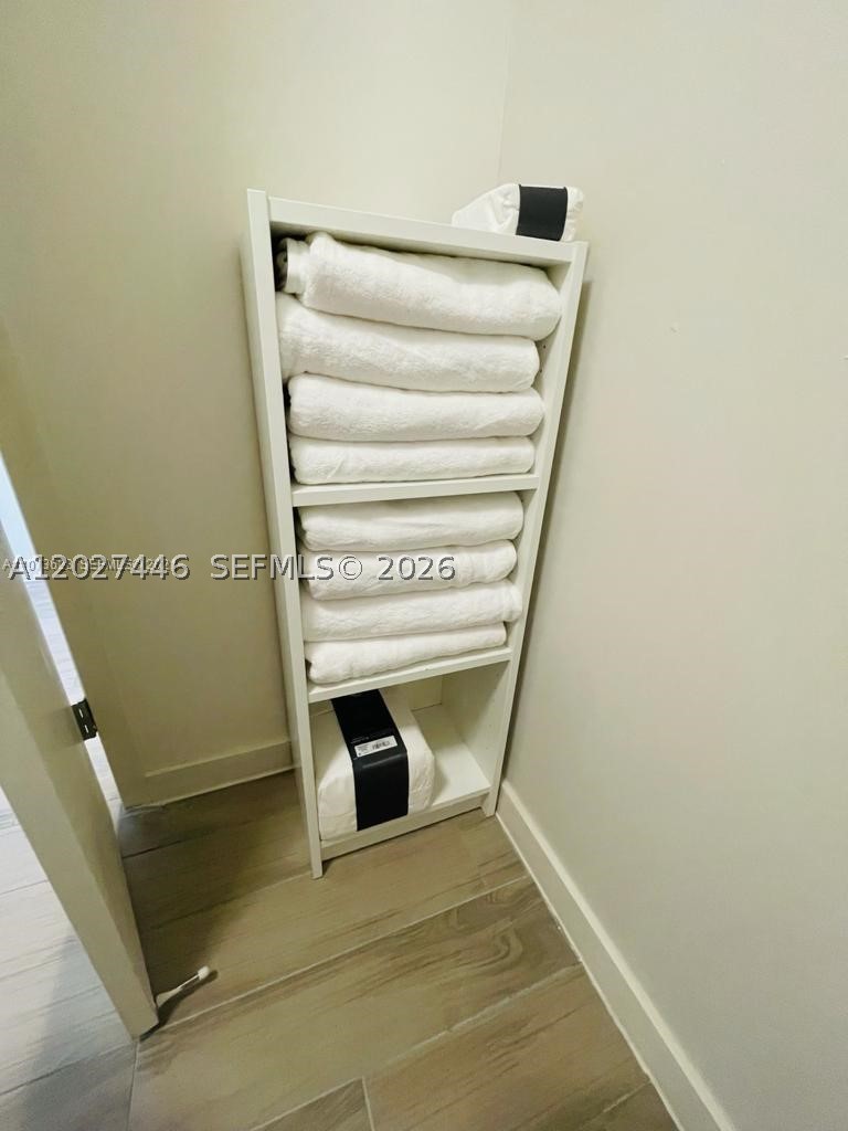 image Nine at Mary Brickell Village9