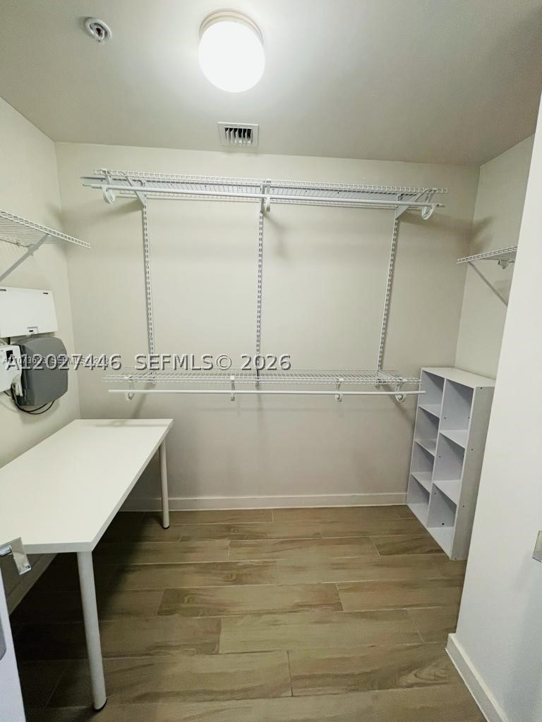 image Nine at Mary Brickell Village8