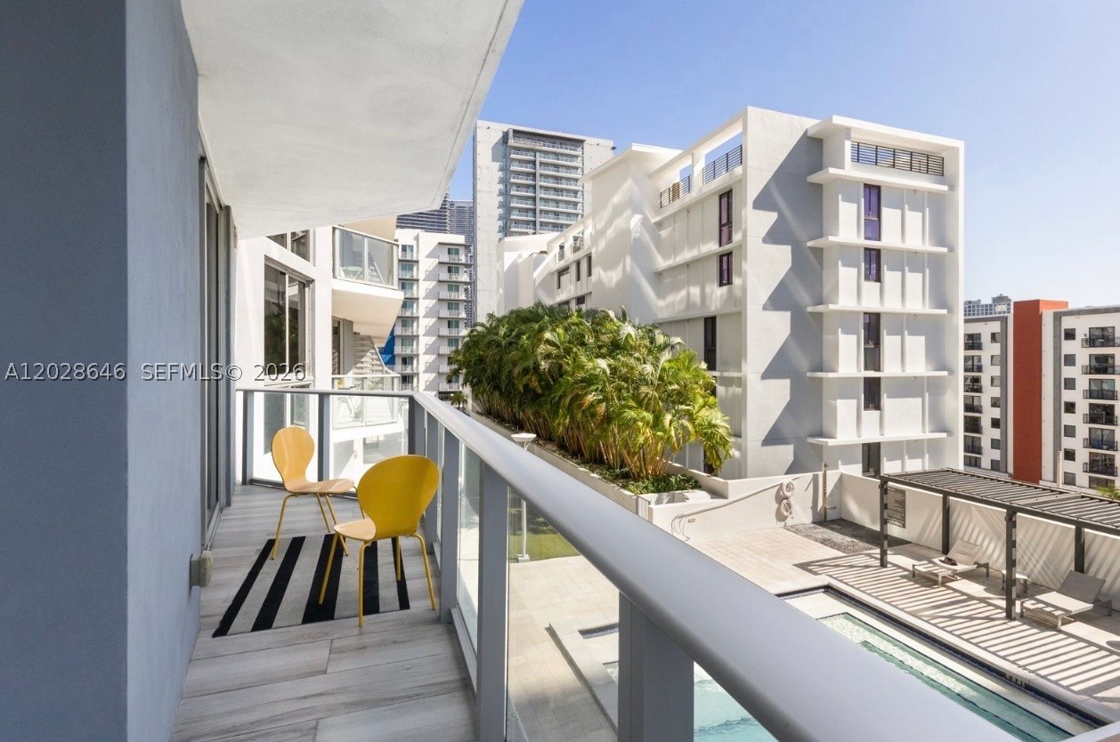 image Brickell Ten17