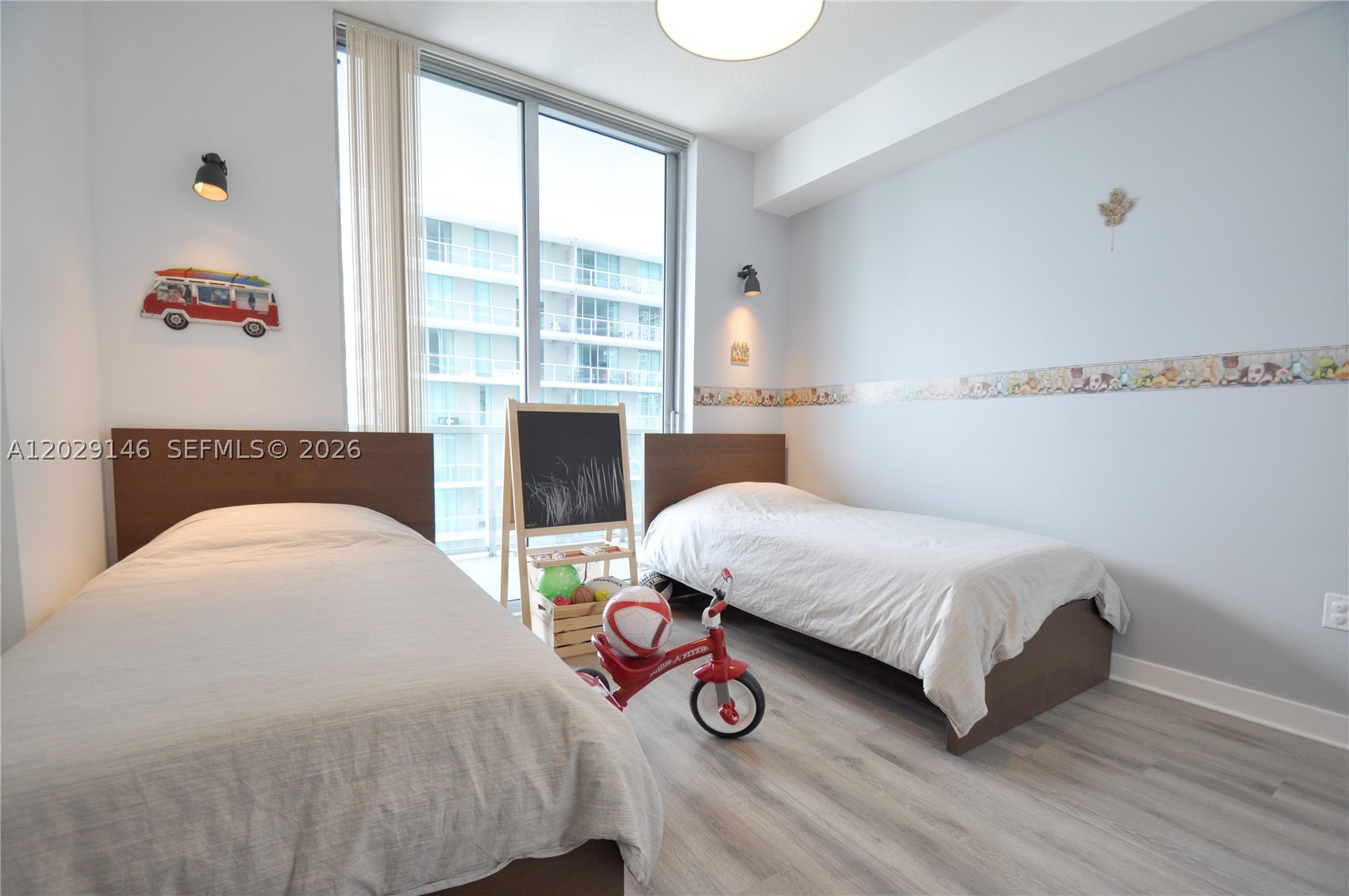 image Axis on Brickell South7