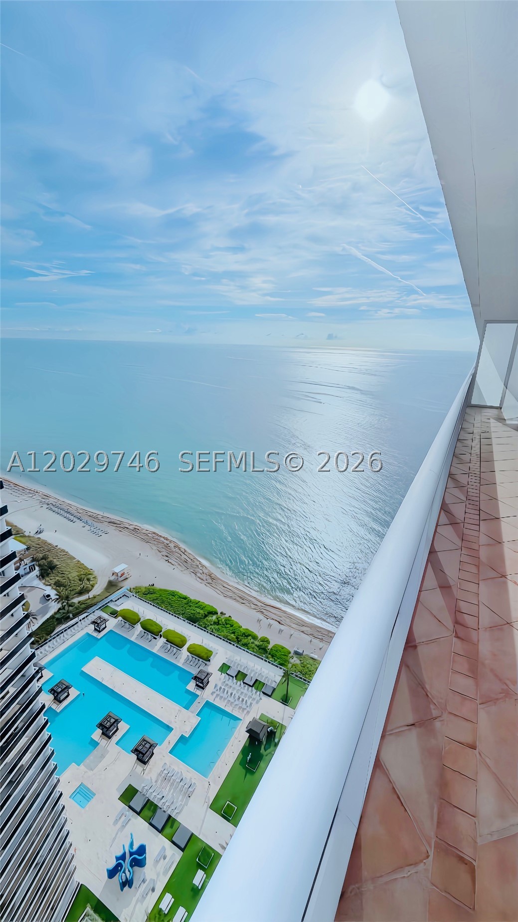 image Beach Club 29