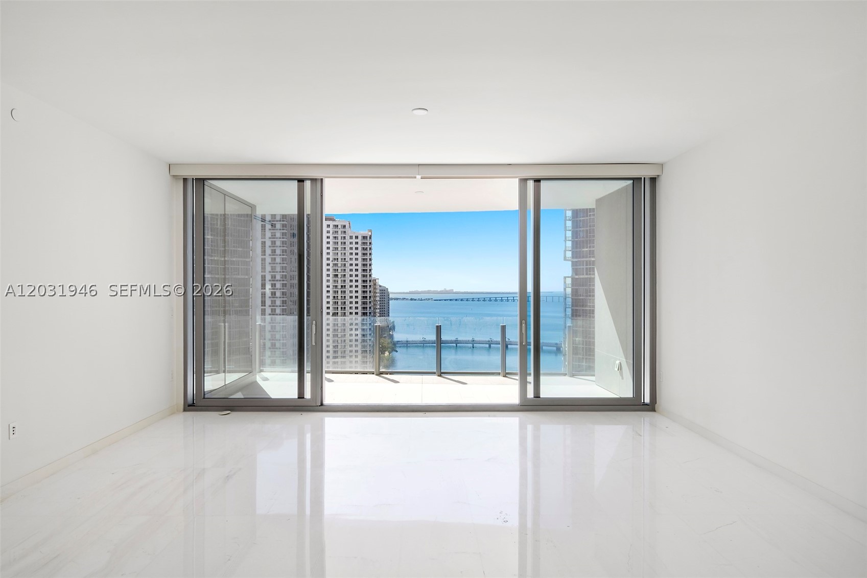 300 Biscayne Blvd Way #1904C Miami, FL 33131