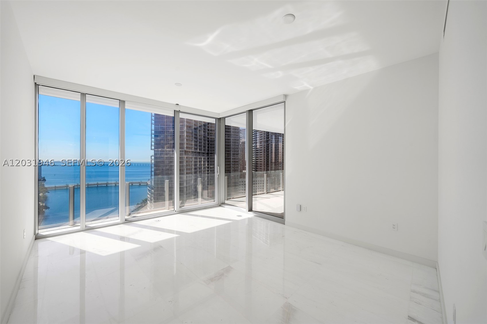 300 Biscayne Blvd Way #1904C Miami, FL 33131