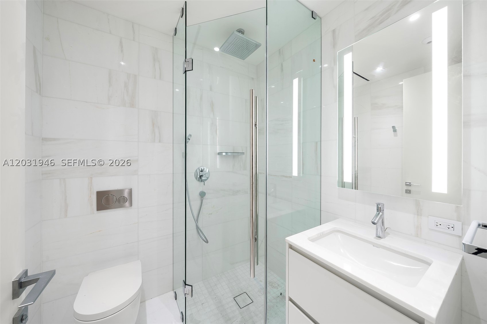 300 Biscayne Blvd Way #1904C Miami, FL 33131