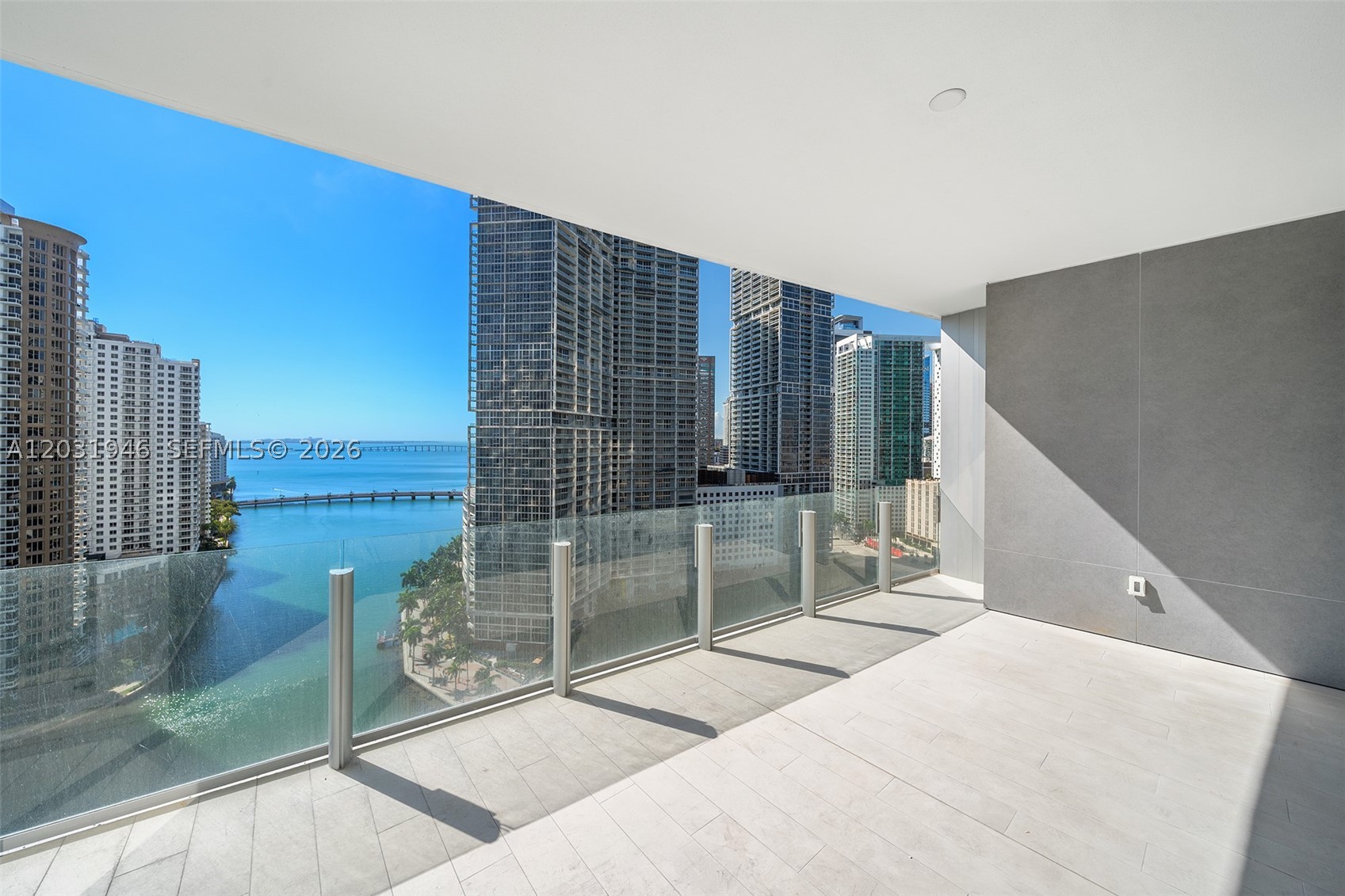 300 Biscayne Blvd Way #1904C Miami, FL 33131