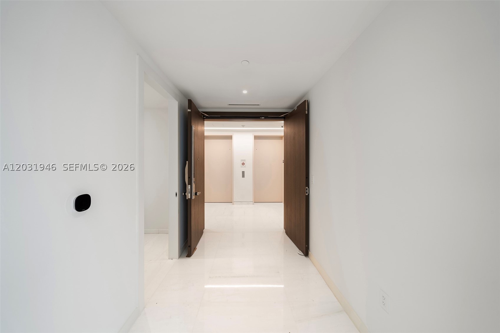 300 Biscayne Blvd Way #1904C Miami, FL 33131
