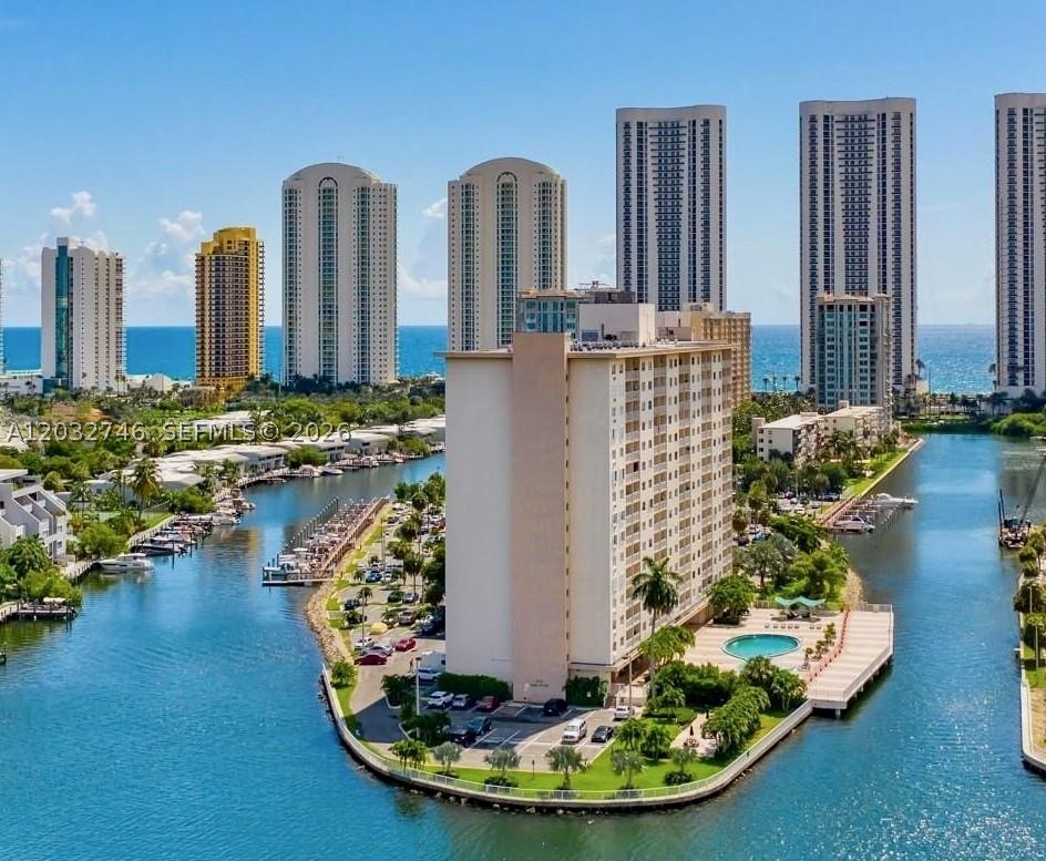 400 Kings Pt Dr #309