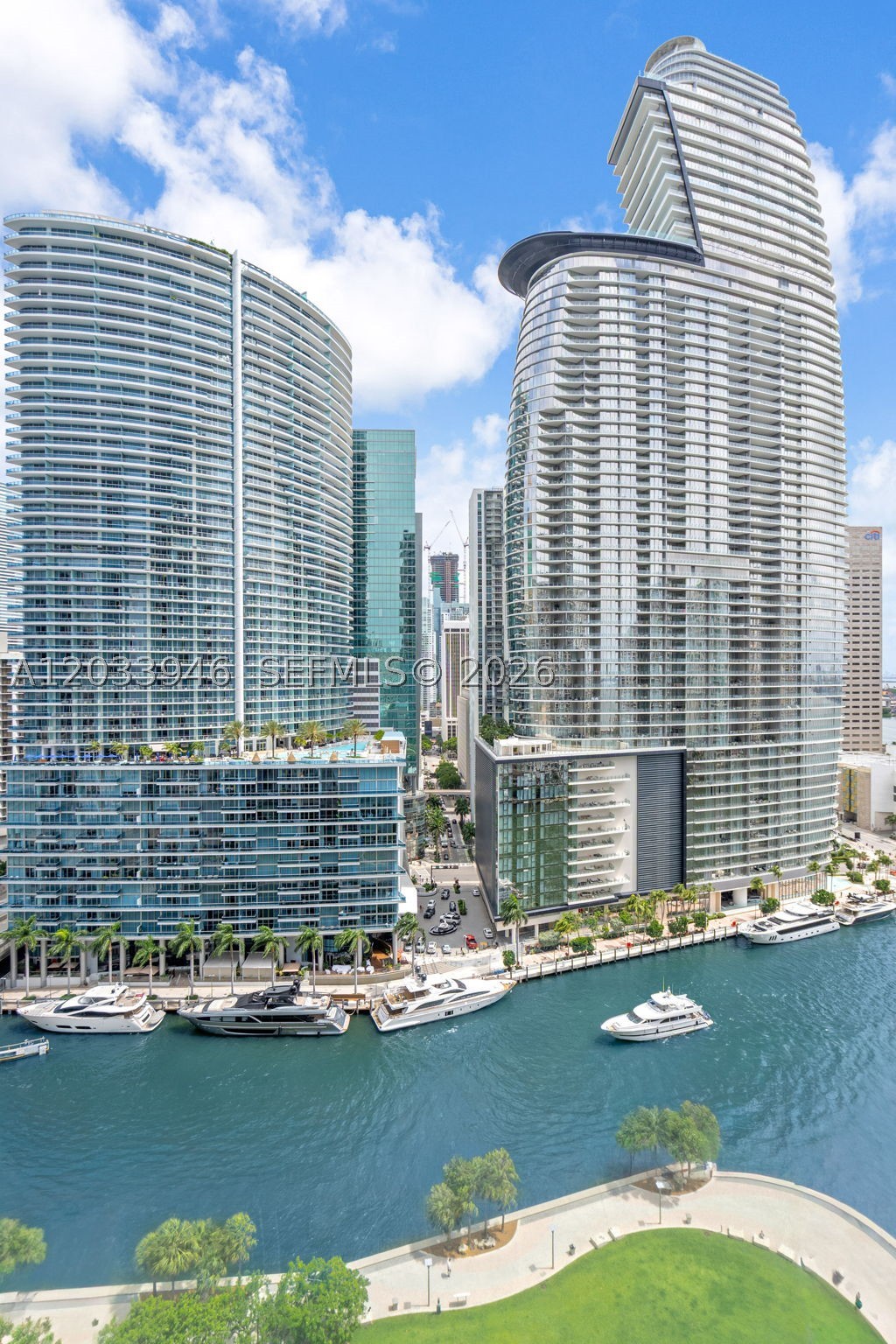 475 Brickell Ave #2215 Miami, FL 33131