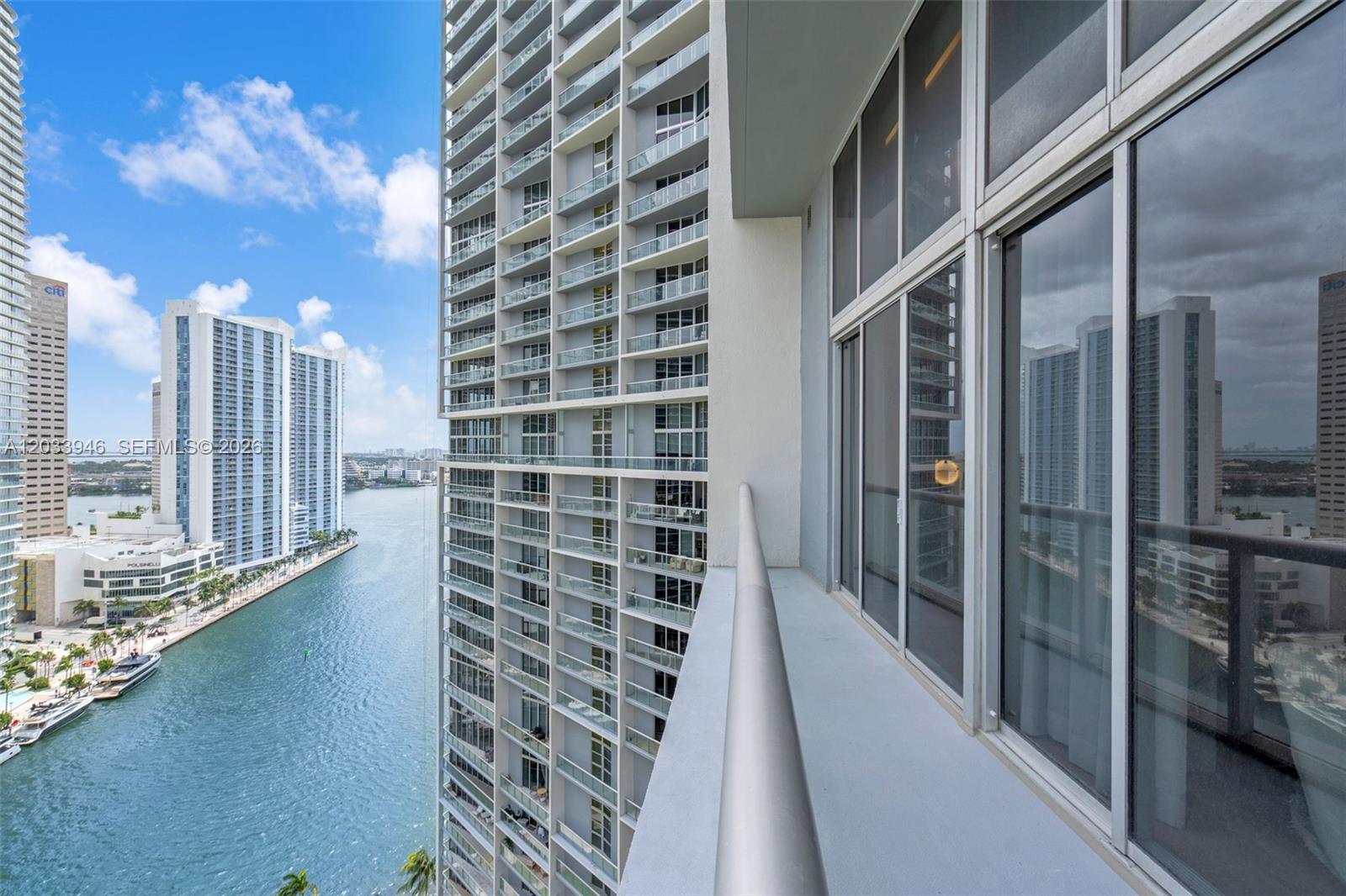 image Icon Brickell I45