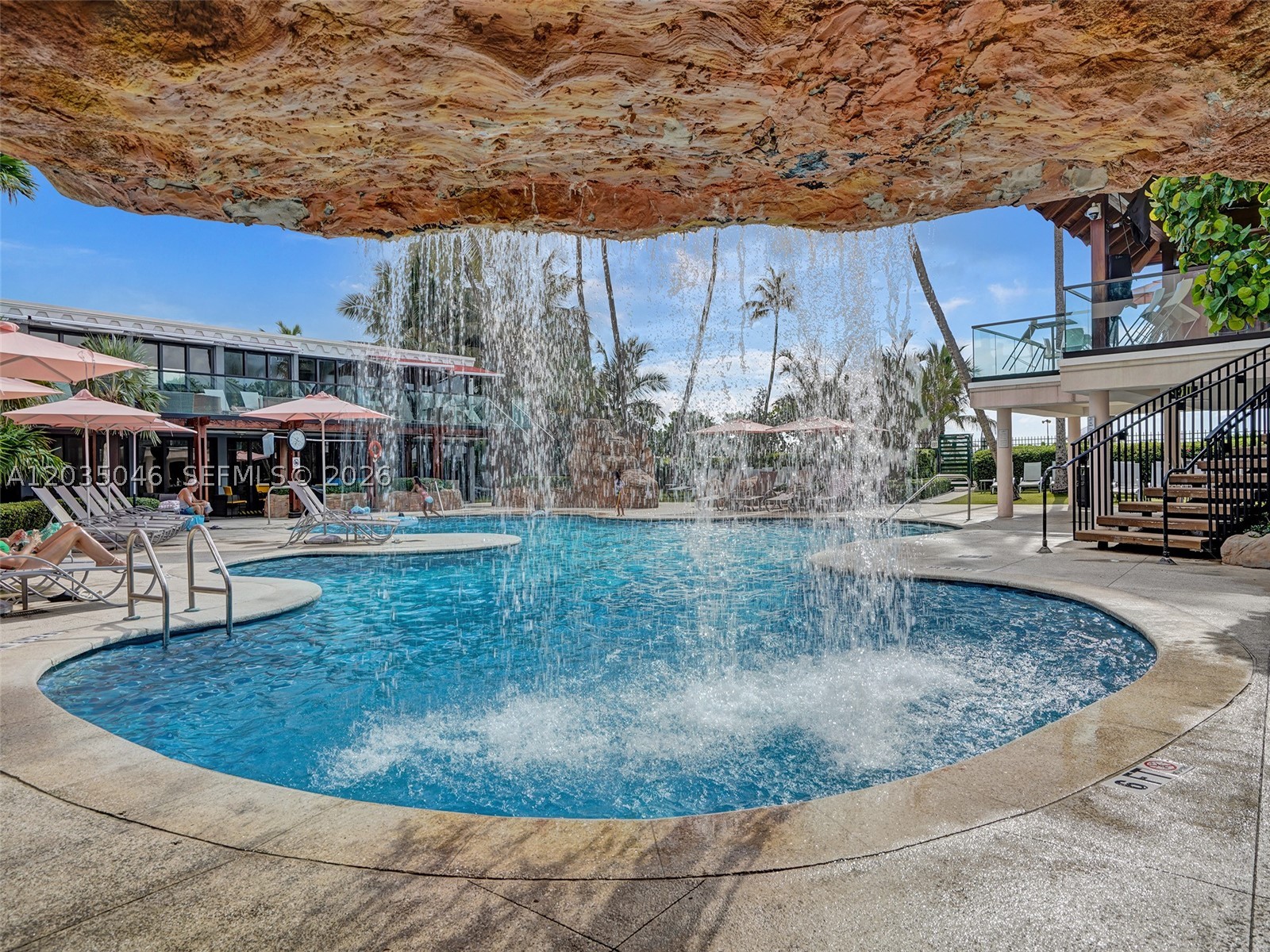 5225 Collins Ave #1606 Miami Beach, FL 33140