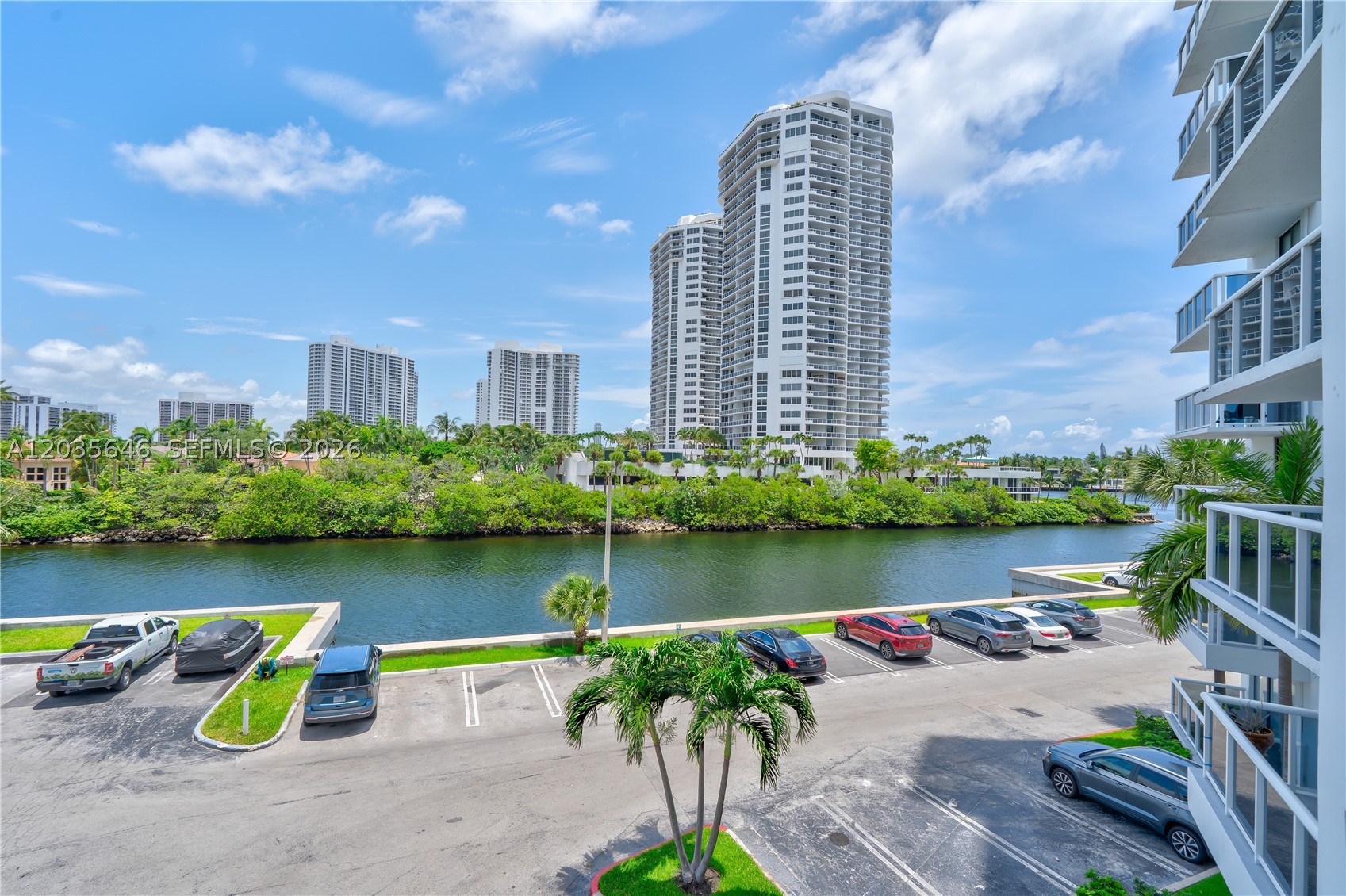 20505 E Country Clb Dr #331