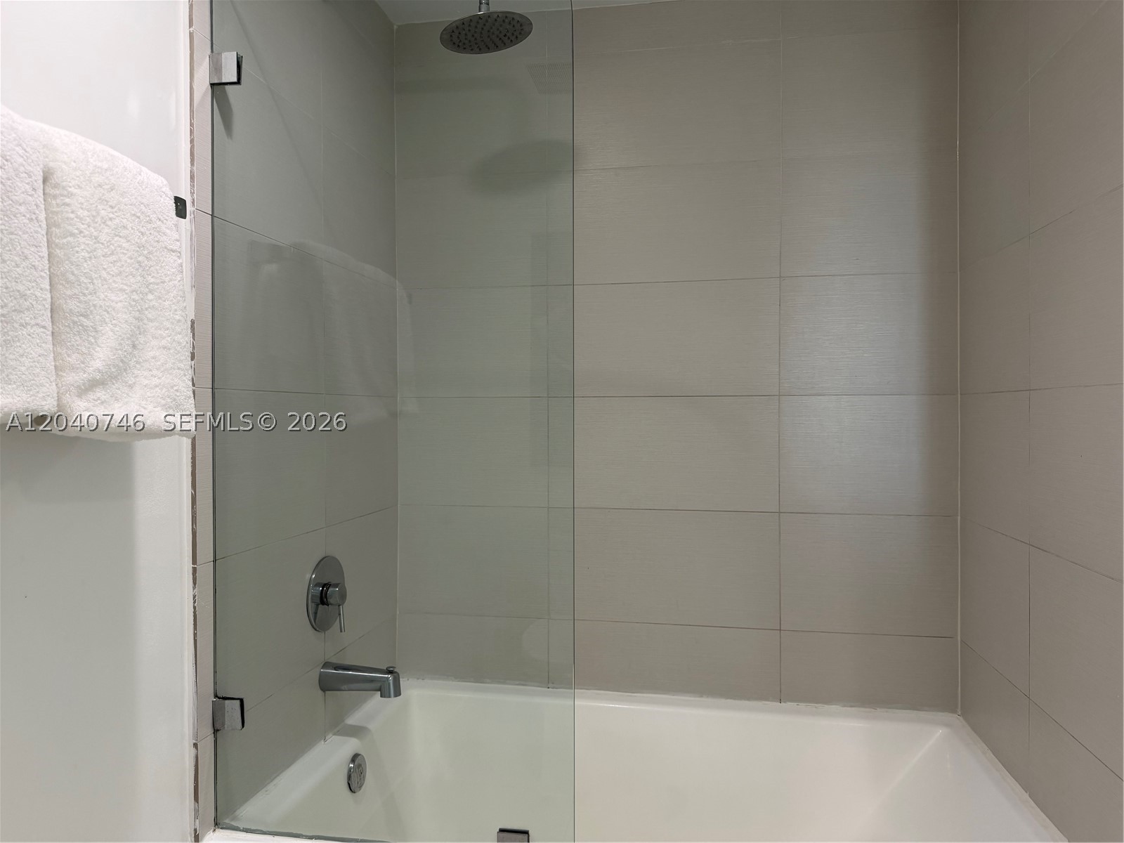 image Beachwalk Condominium19