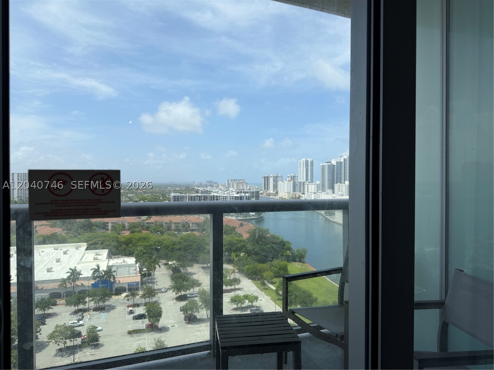 image Beachwalk Condominium25