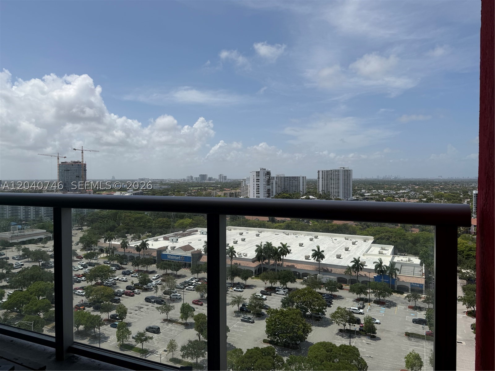 image Beachwalk Condominium2