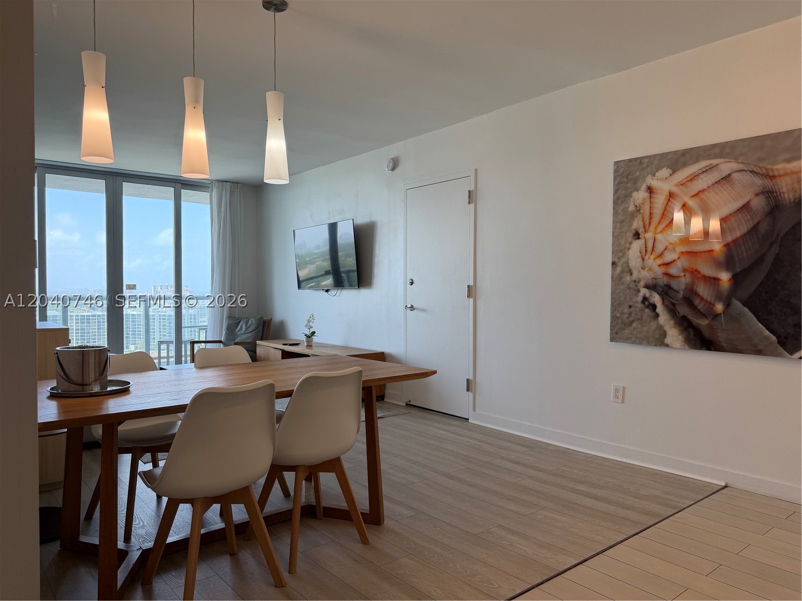 image Beachwalk Condominium7