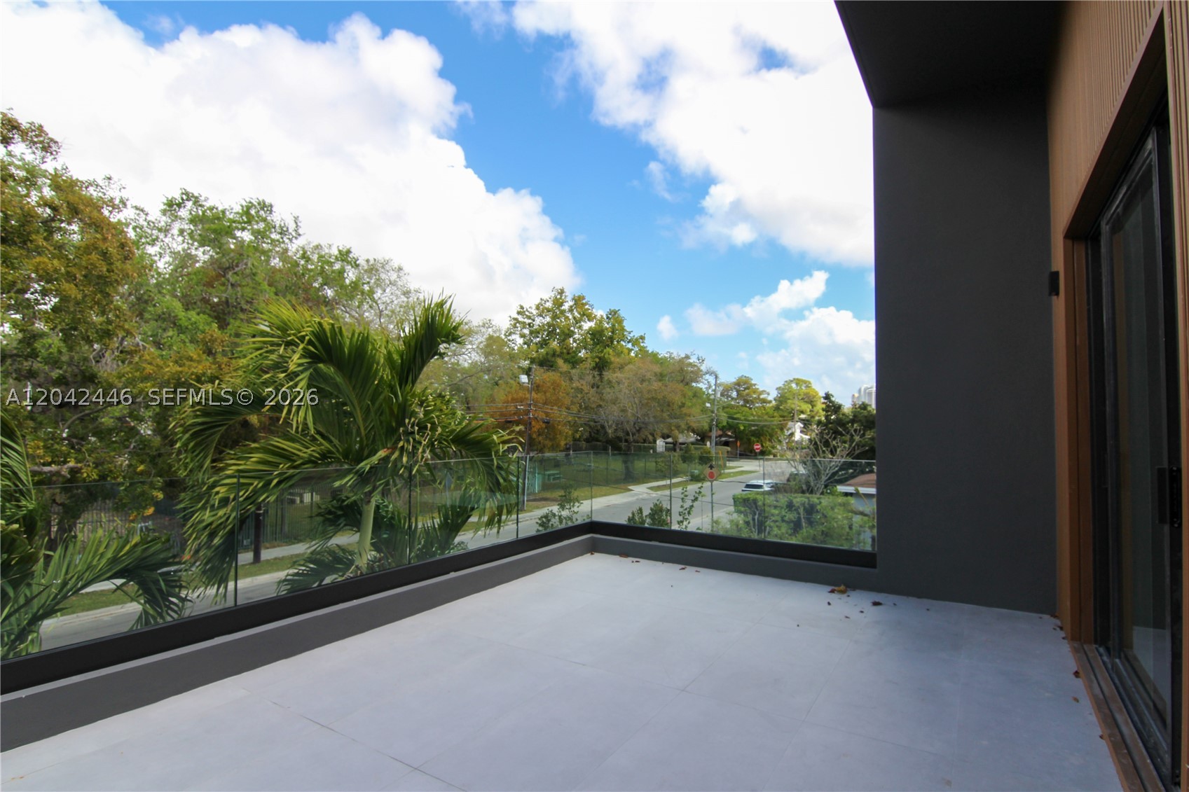 3540 Oak Ave Miami, FL 33133