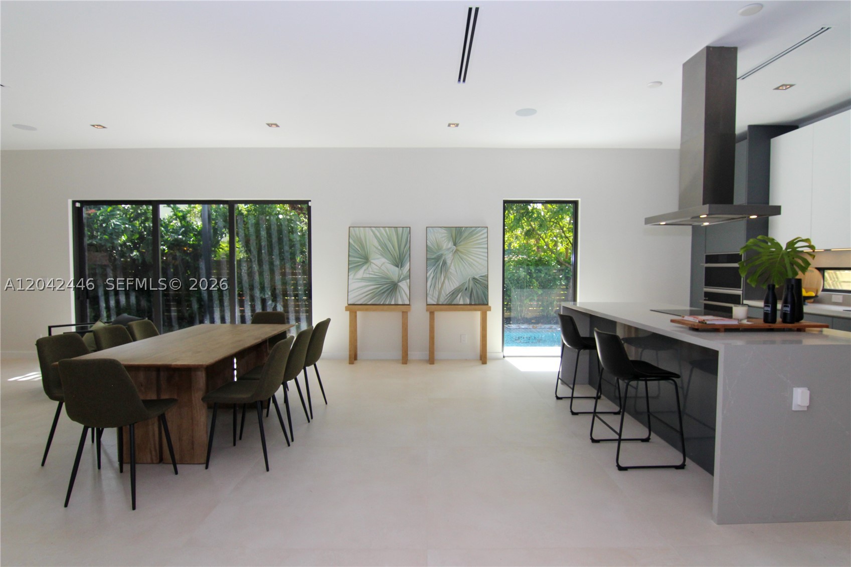 3540 Oak Ave Miami, FL 33133