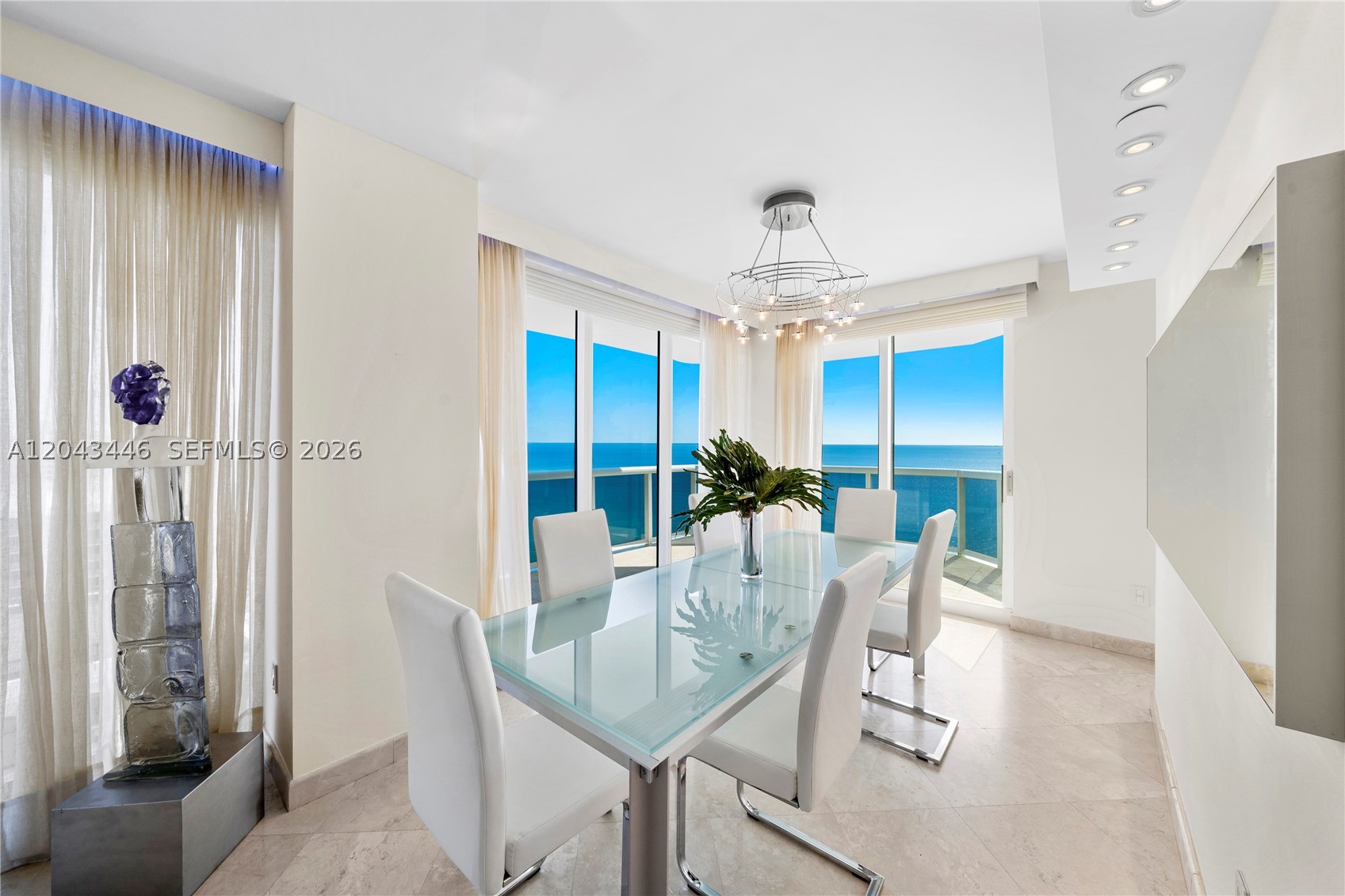 image Blue Diamond21
