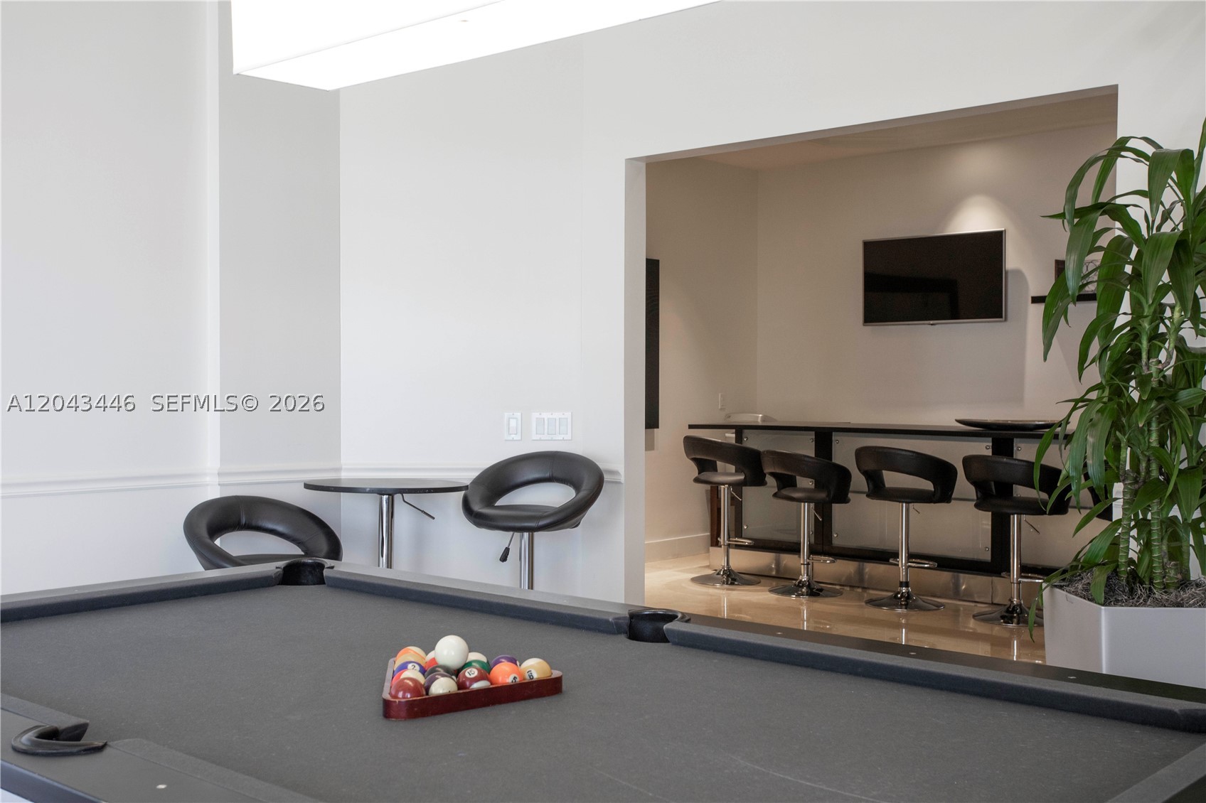 image Blue Diamond45