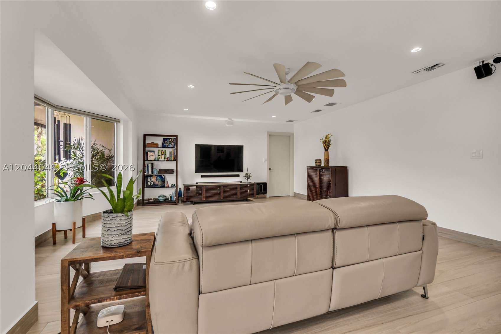 2820 NE 40th Ct Fort Lauderdale, FL 33308