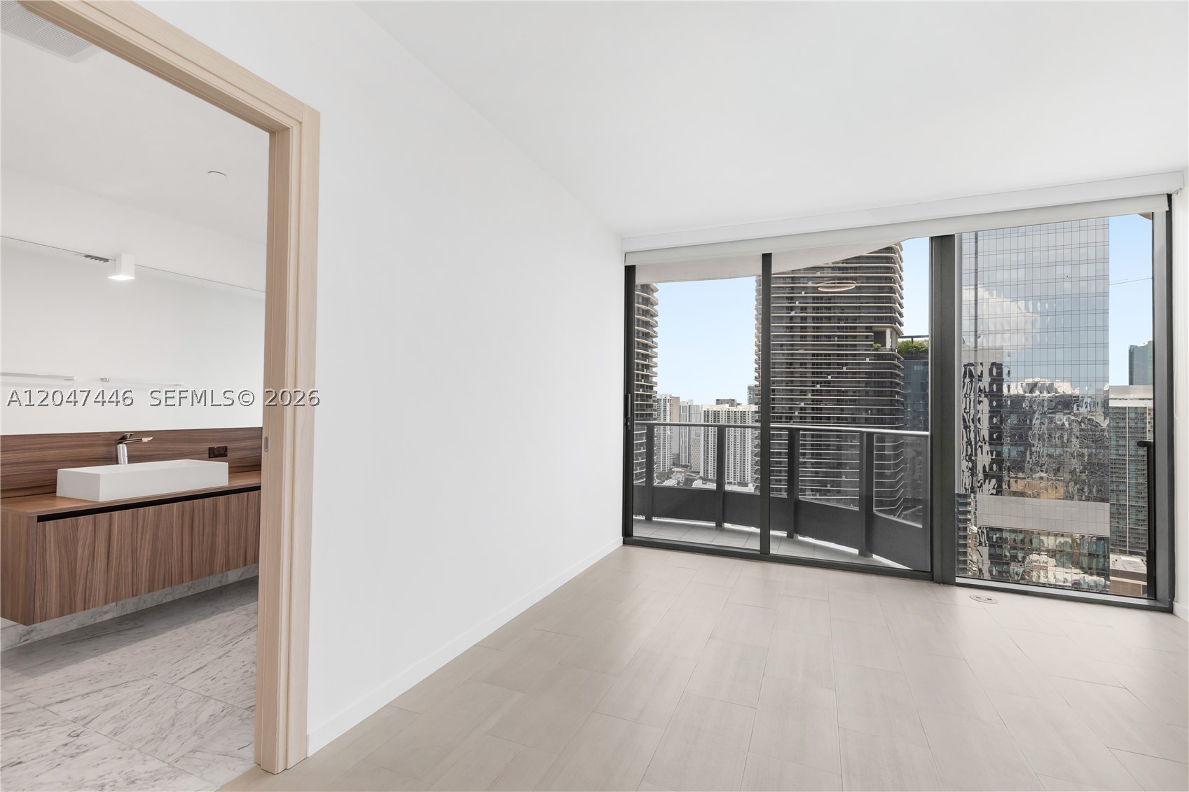 image Brickell Flatiron23