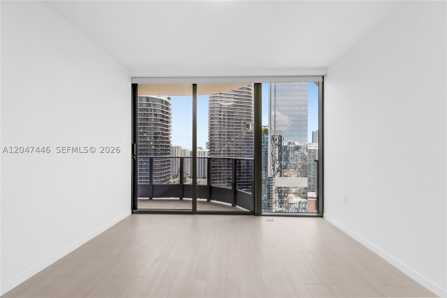 image Brickell Flatiron24