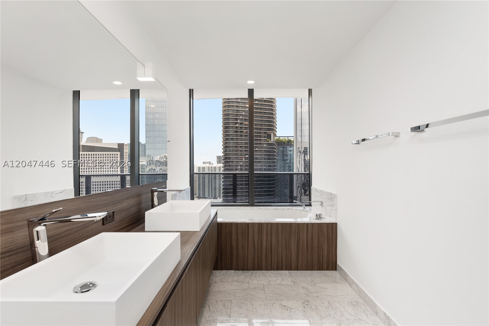 image Brickell Flatiron27