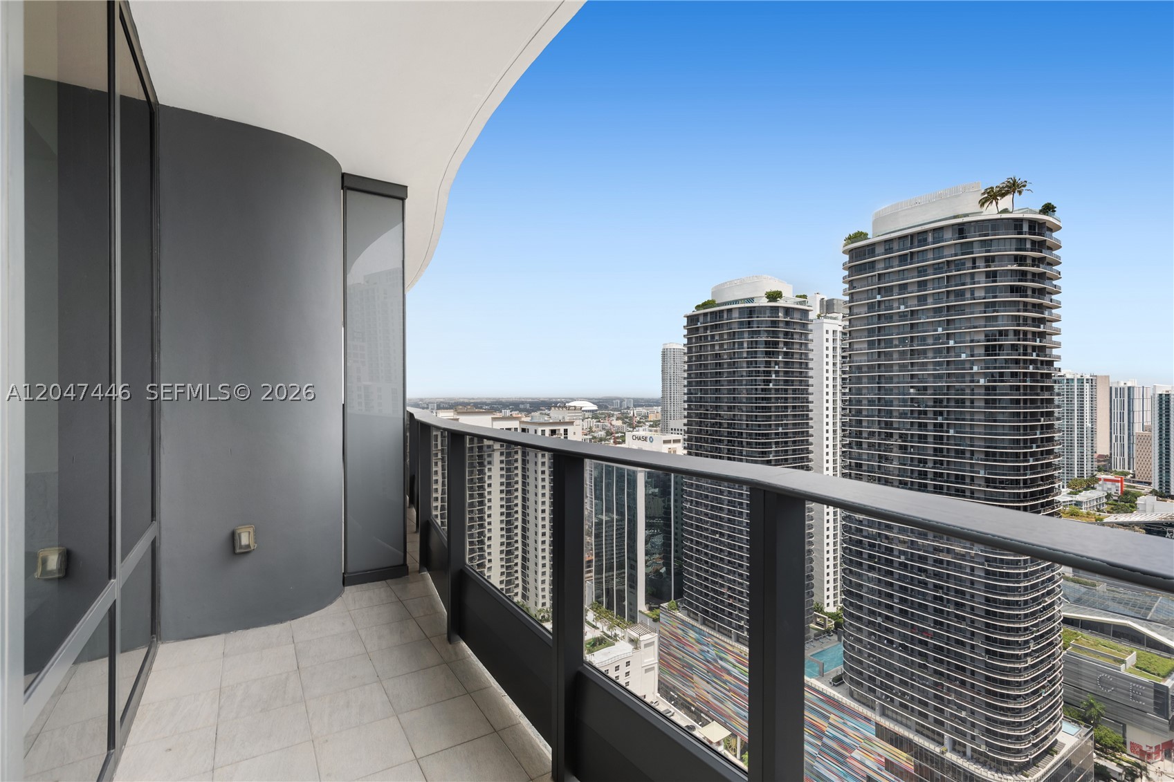 image Brickell Flatiron52