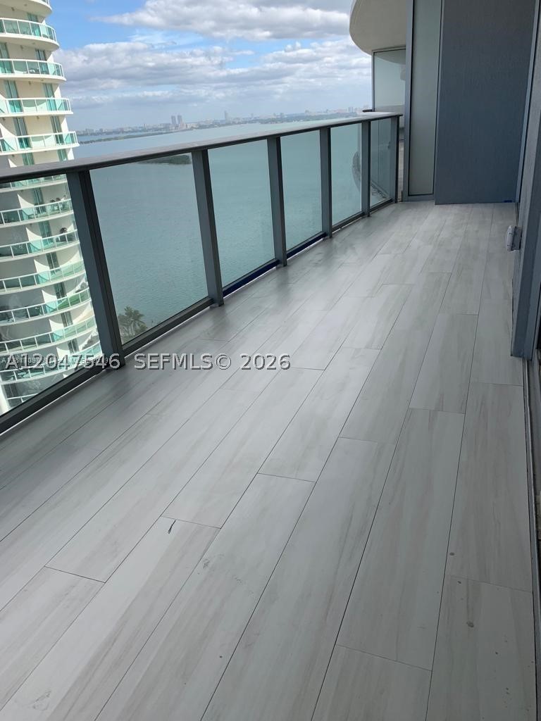 image Aria on the Bay12