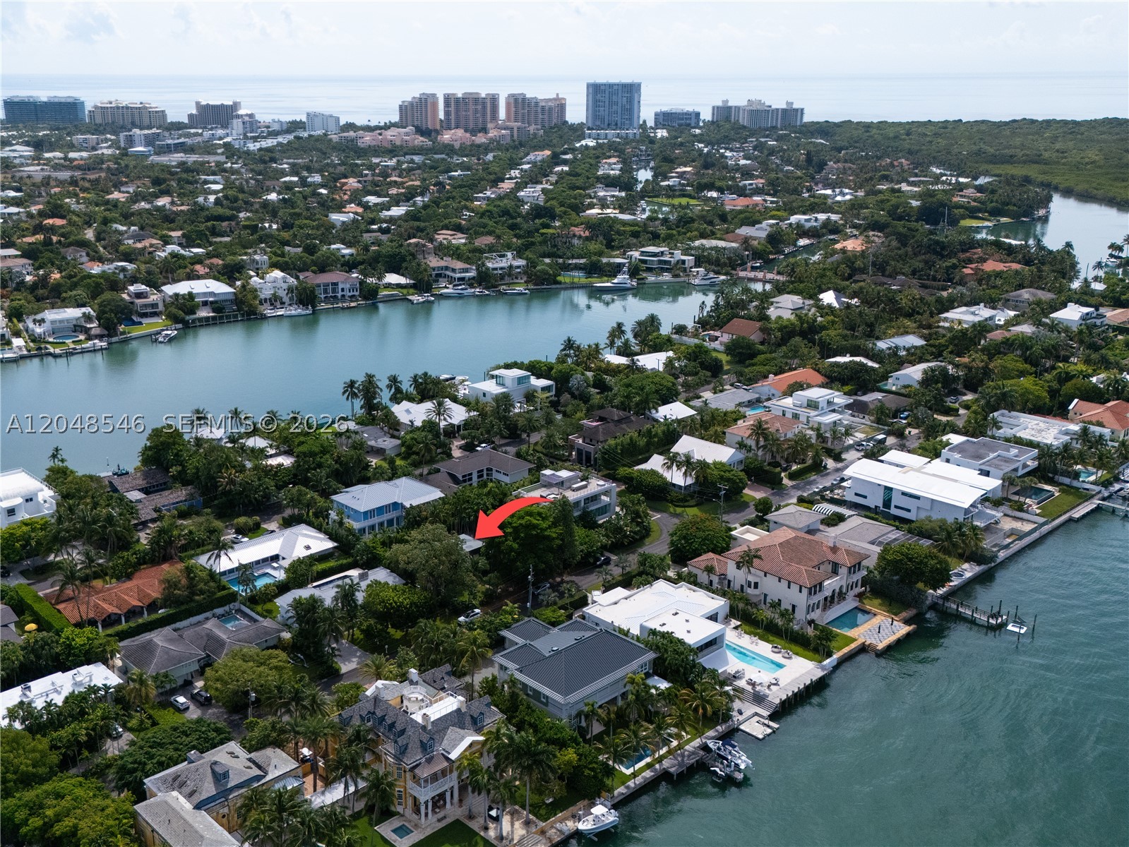 651 S Mashta Dr #651 Key Biscayne, FL 33149