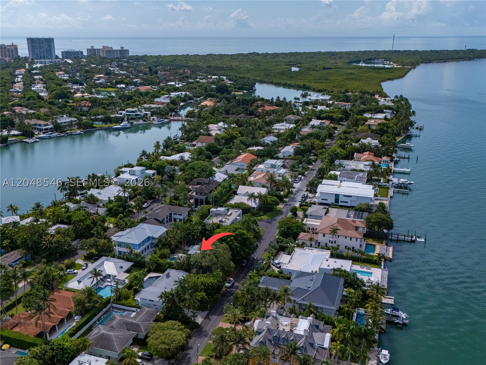 651 S Mashta Dr #651 Key Biscayne, FL 33149