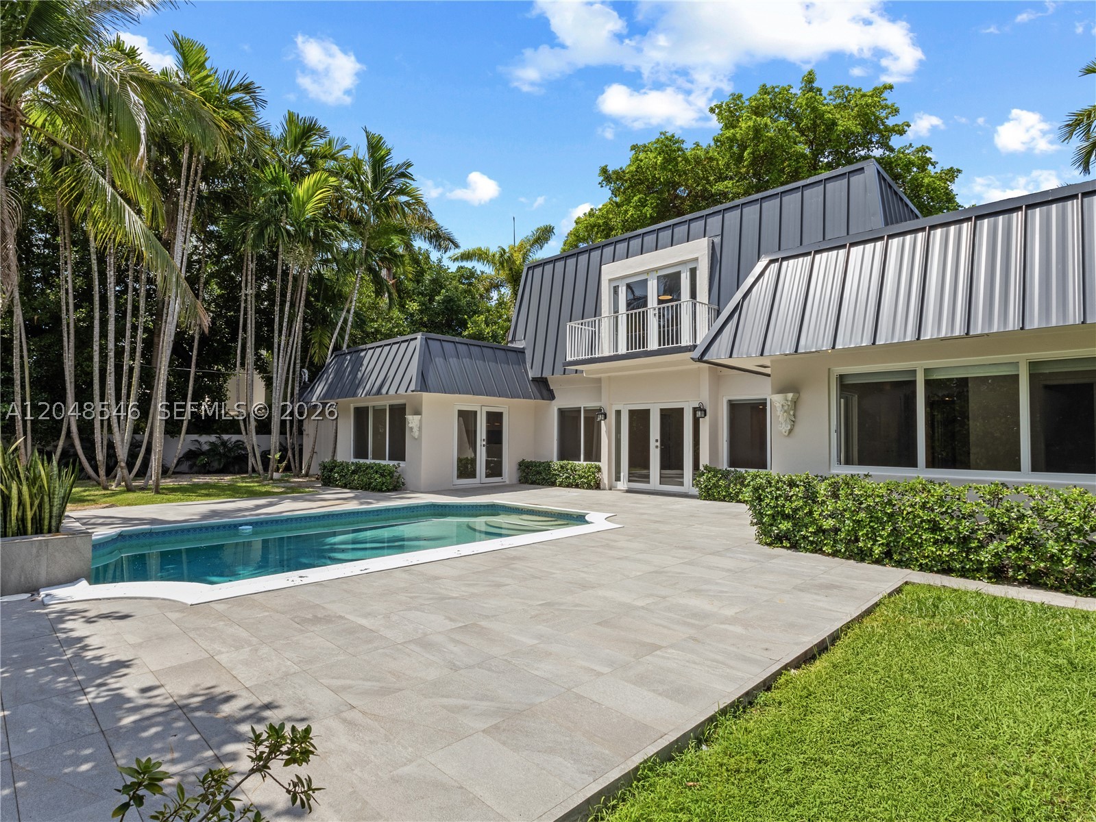 651 S Mashta Dr #651 Key Biscayne, FL 33149
