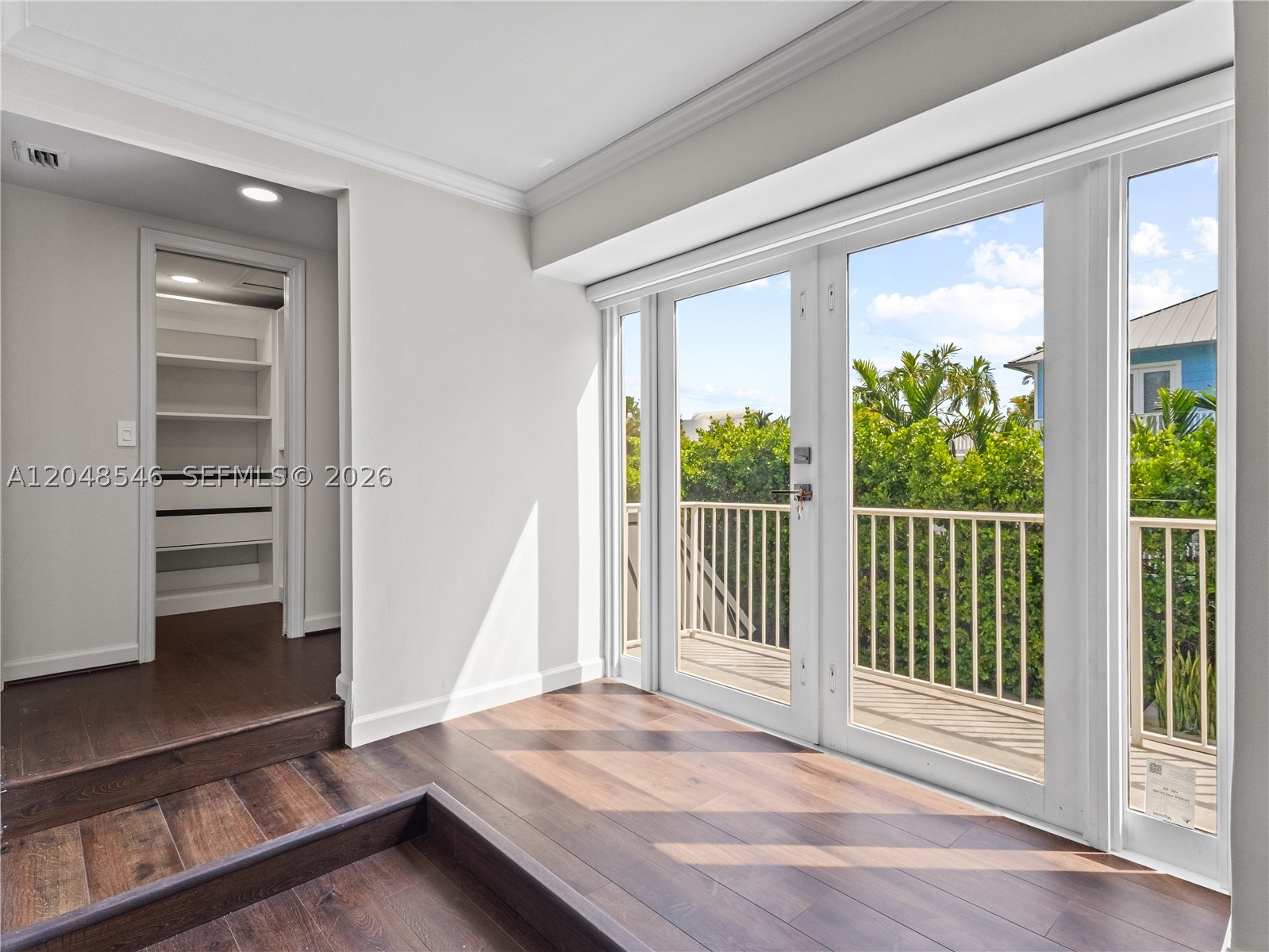 651 S Mashta Dr #651 Key Biscayne, FL 33149
