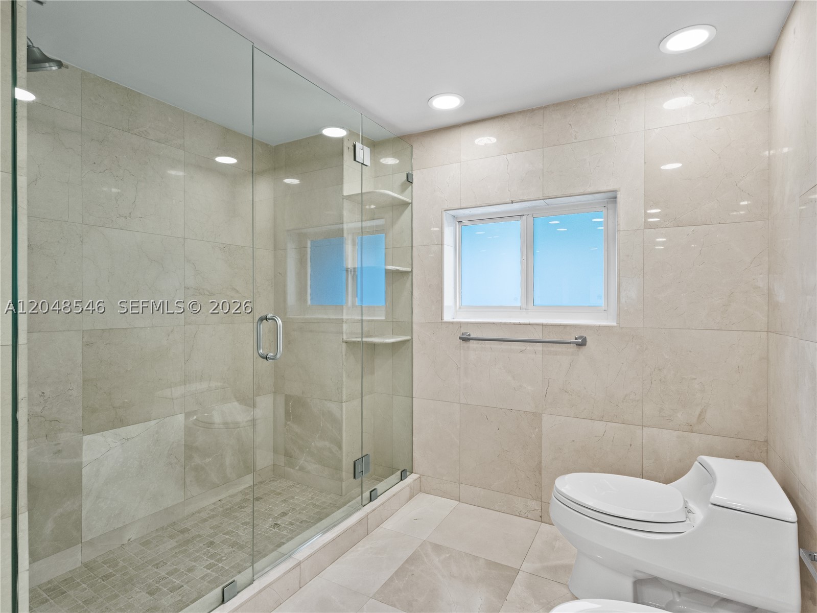 651 S Mashta Dr #651 Key Biscayne, FL 33149