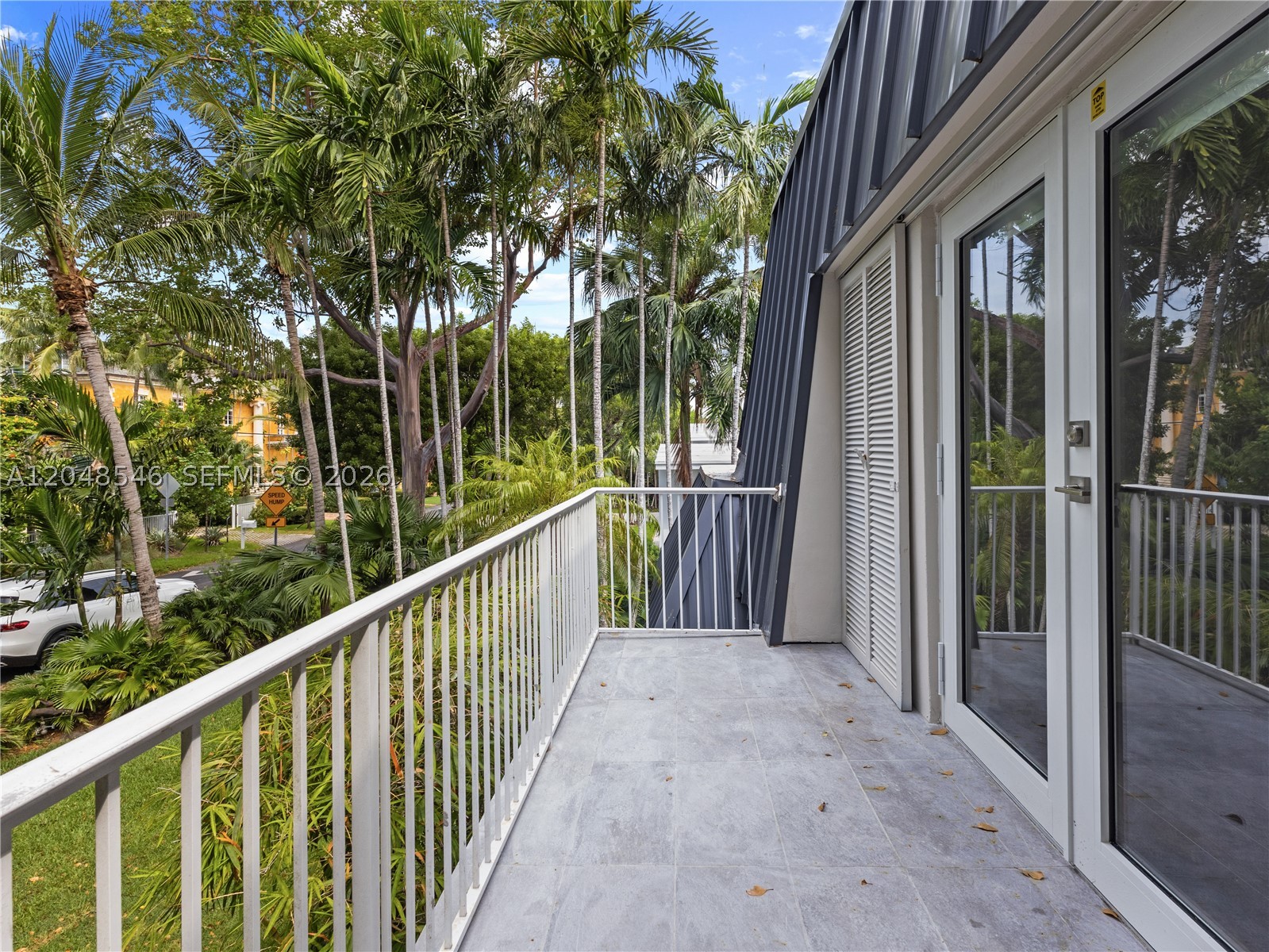 651 S Mashta Dr #651 Key Biscayne, FL 33149