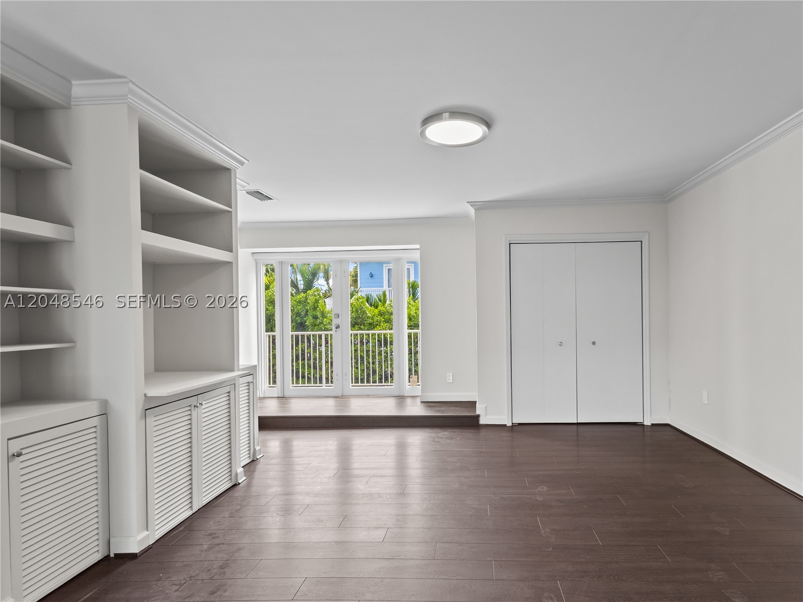 651 S Mashta Dr #651 Key Biscayne, FL 33149
