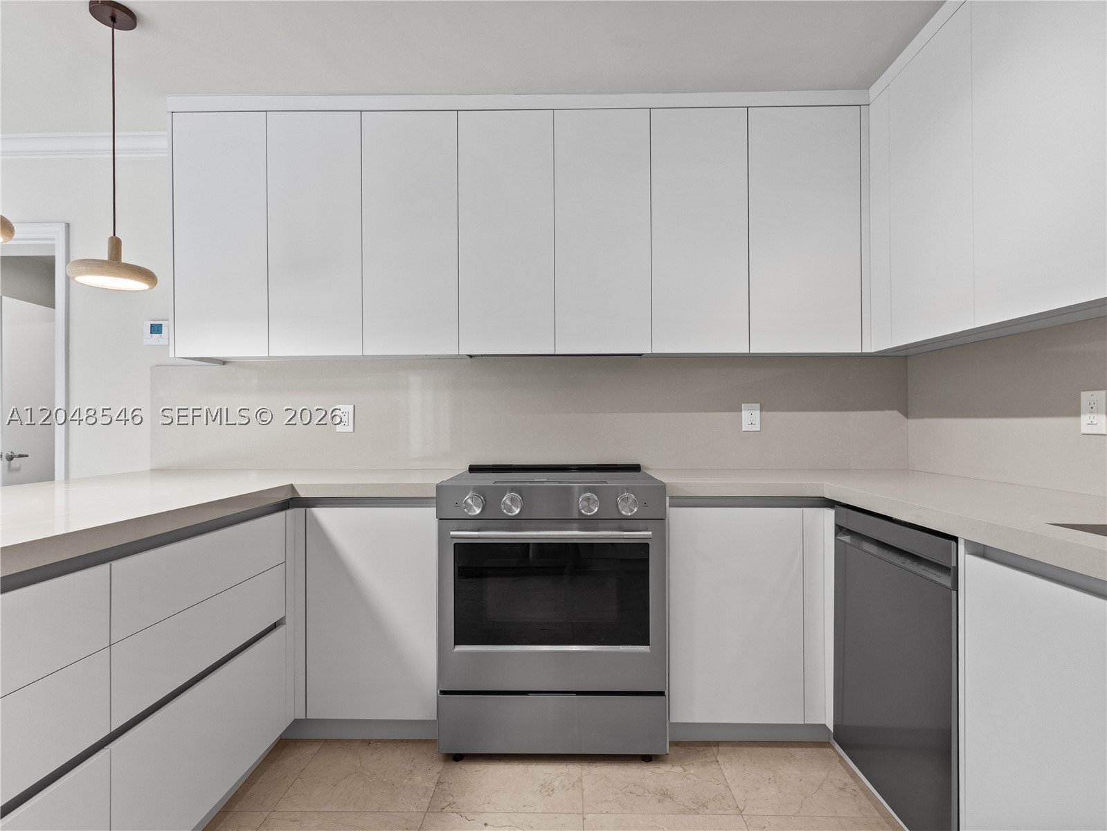 651 S Mashta Dr #651 Key Biscayne, FL 33149