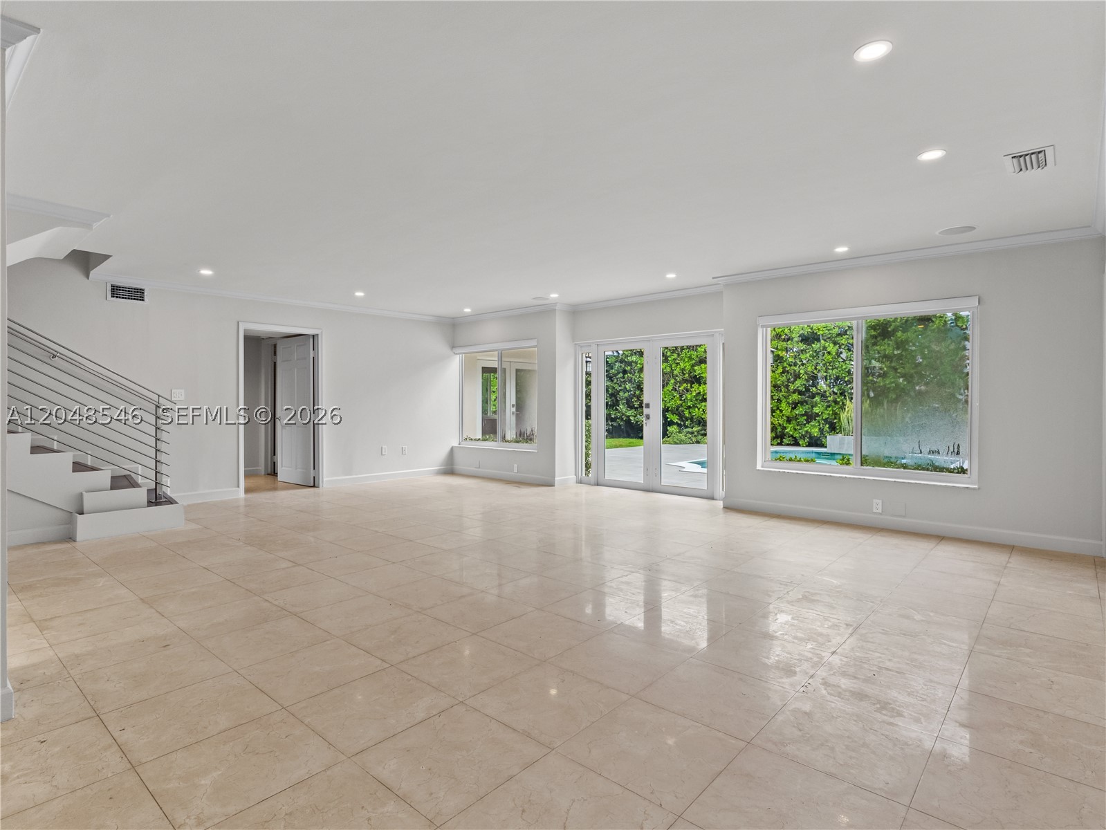 651 S Mashta Dr #651 Key Biscayne, FL 33149