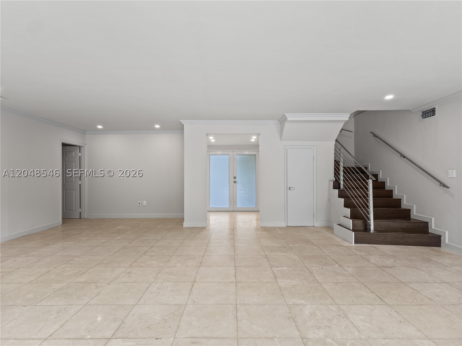 651 S Mashta Dr #651 Key Biscayne, FL 33149