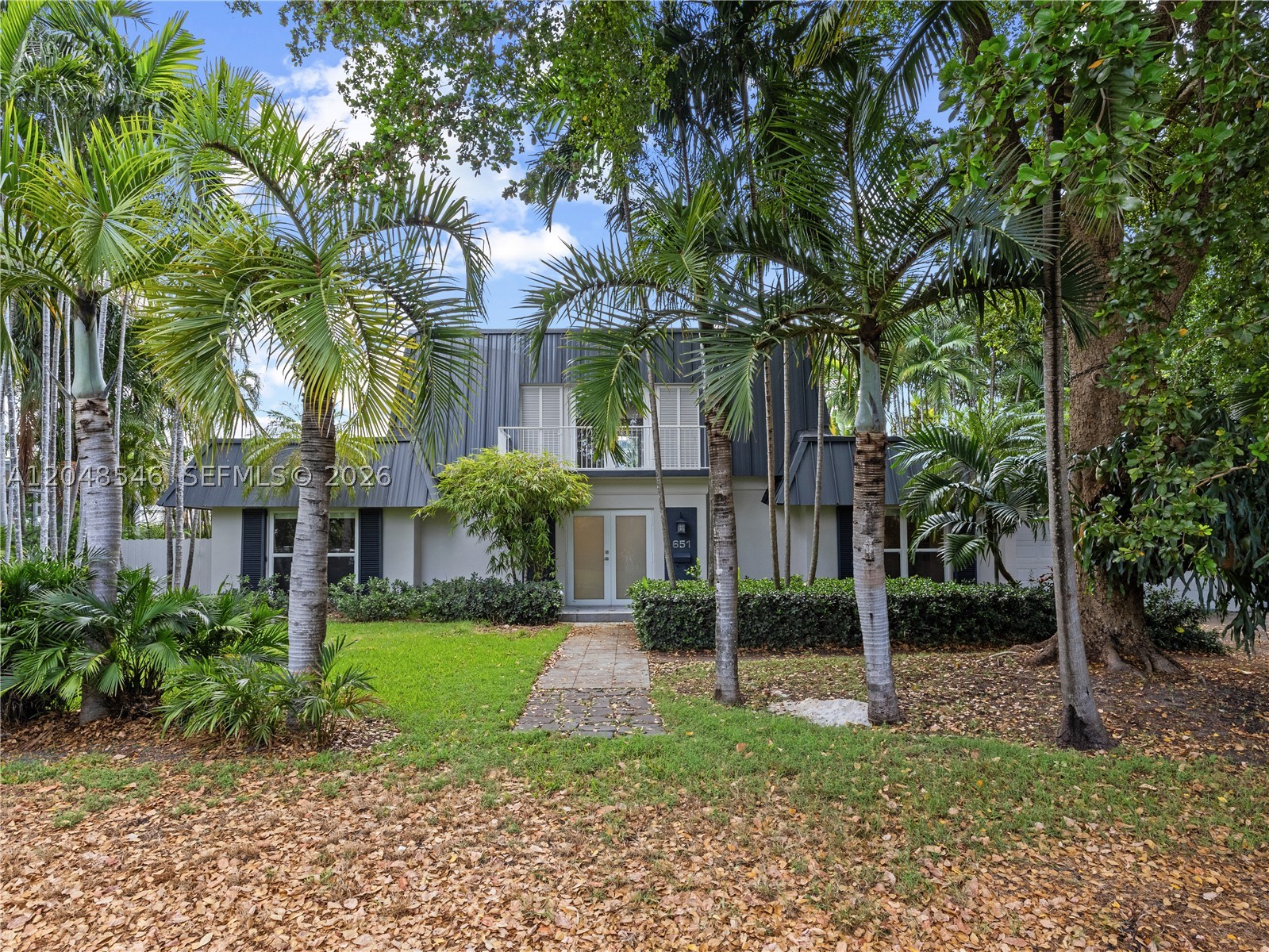 651 S Mashta Dr #651 Key Biscayne, FL 33149