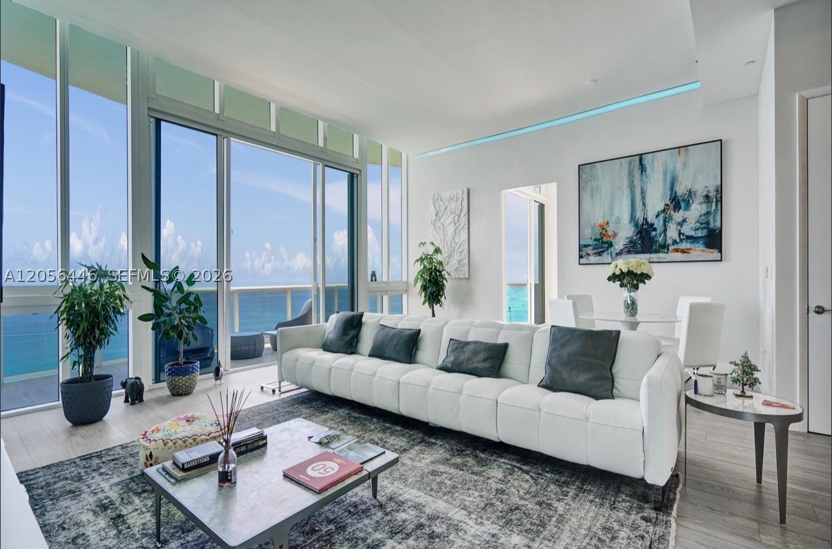 15901 Collins Ave #4301 Sunny Isles Beach, FL 33160